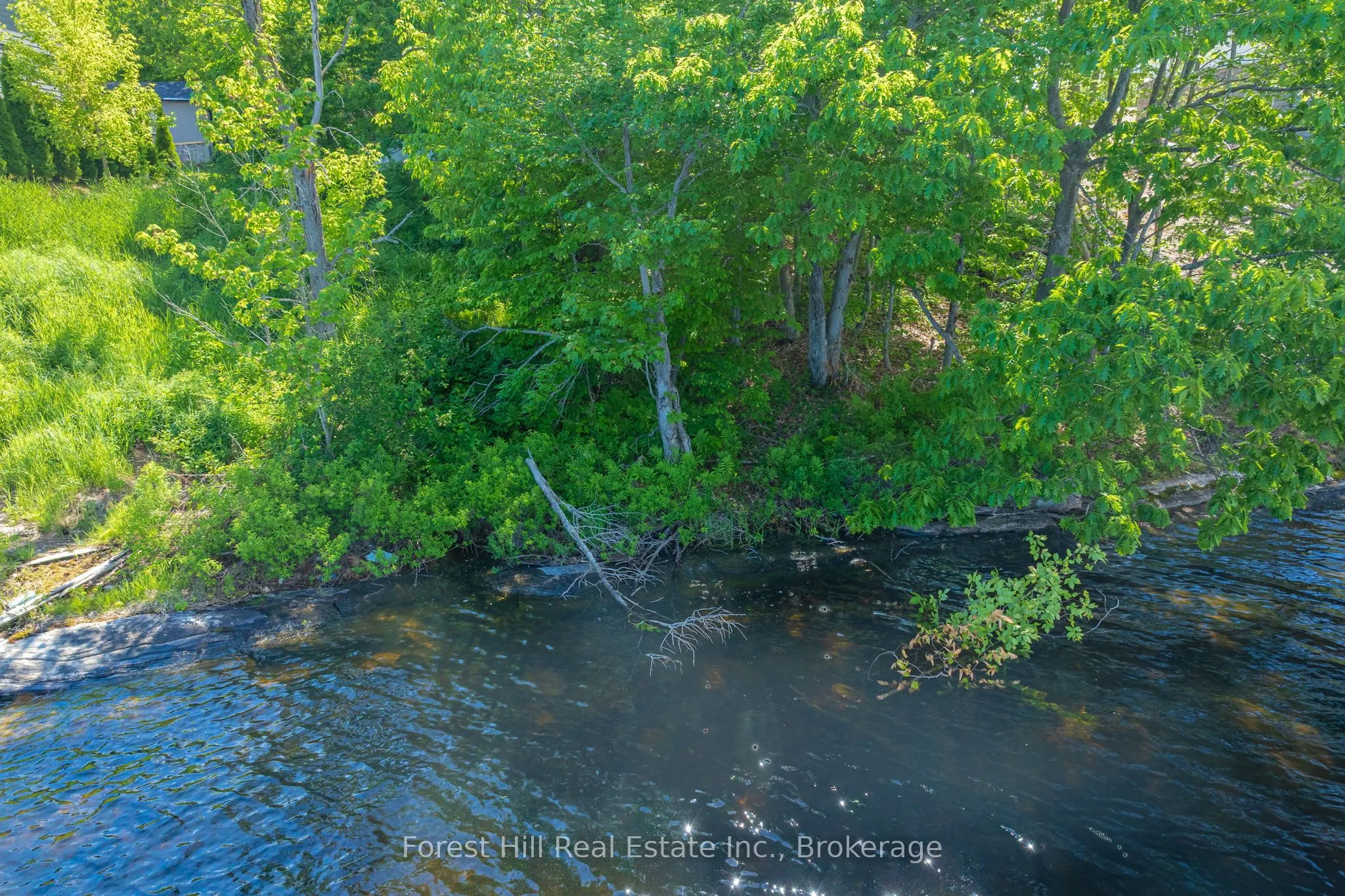 18 Hawkins Point Road