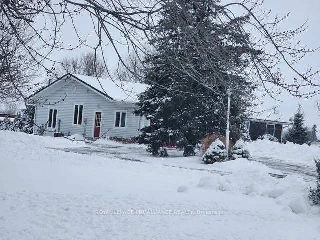 288 Edward Street W