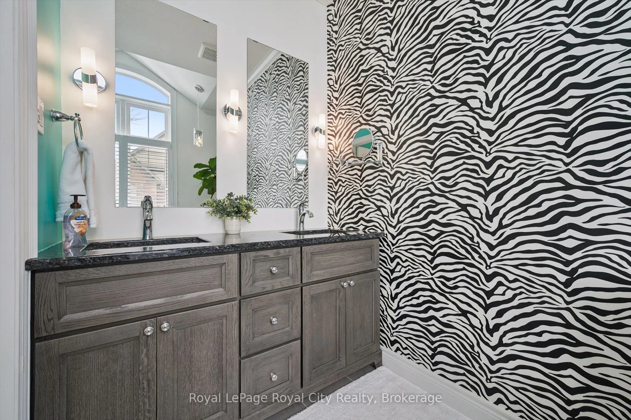 39 Kay Crescent #1