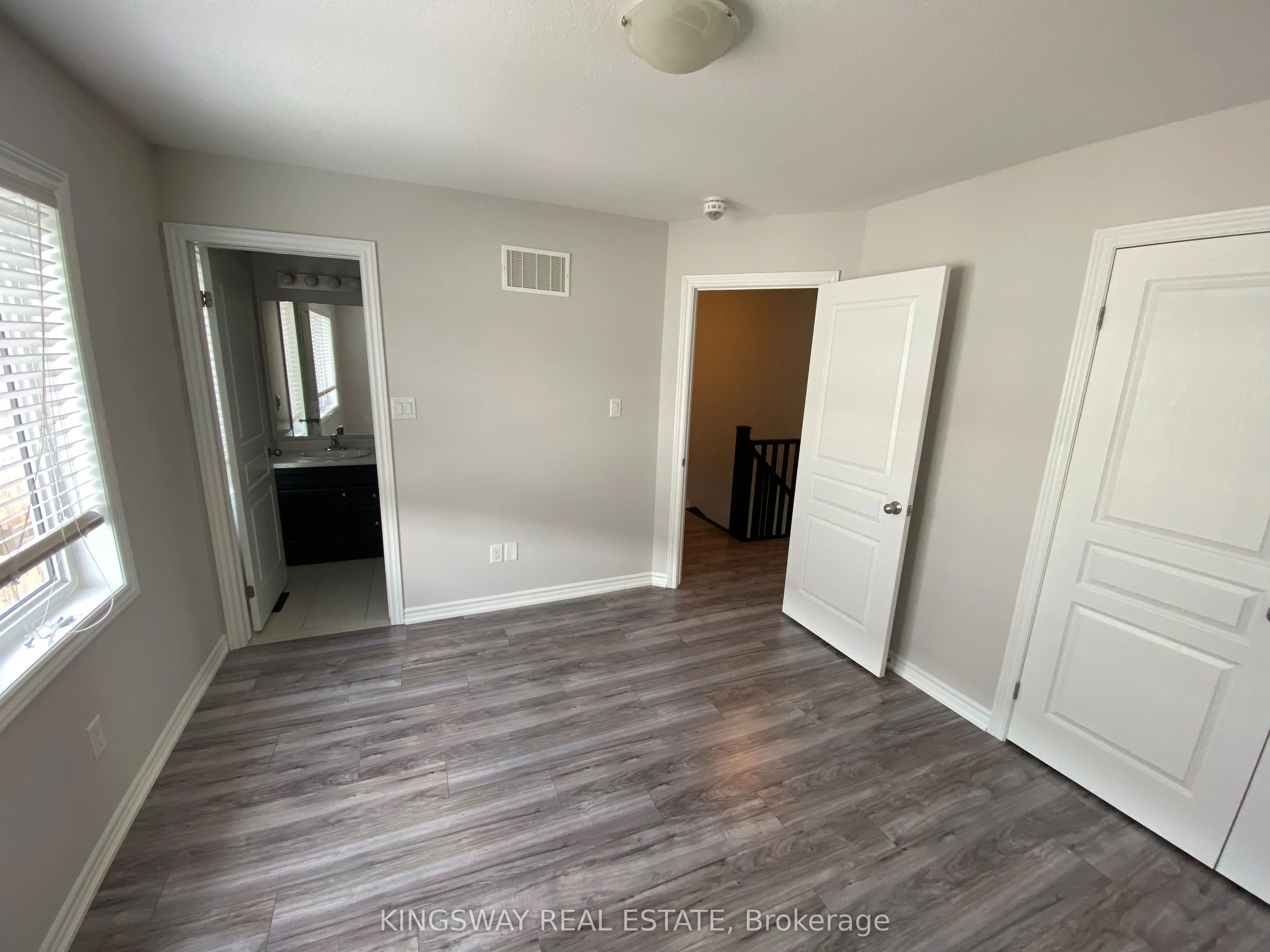 16 Kenridge Terrace