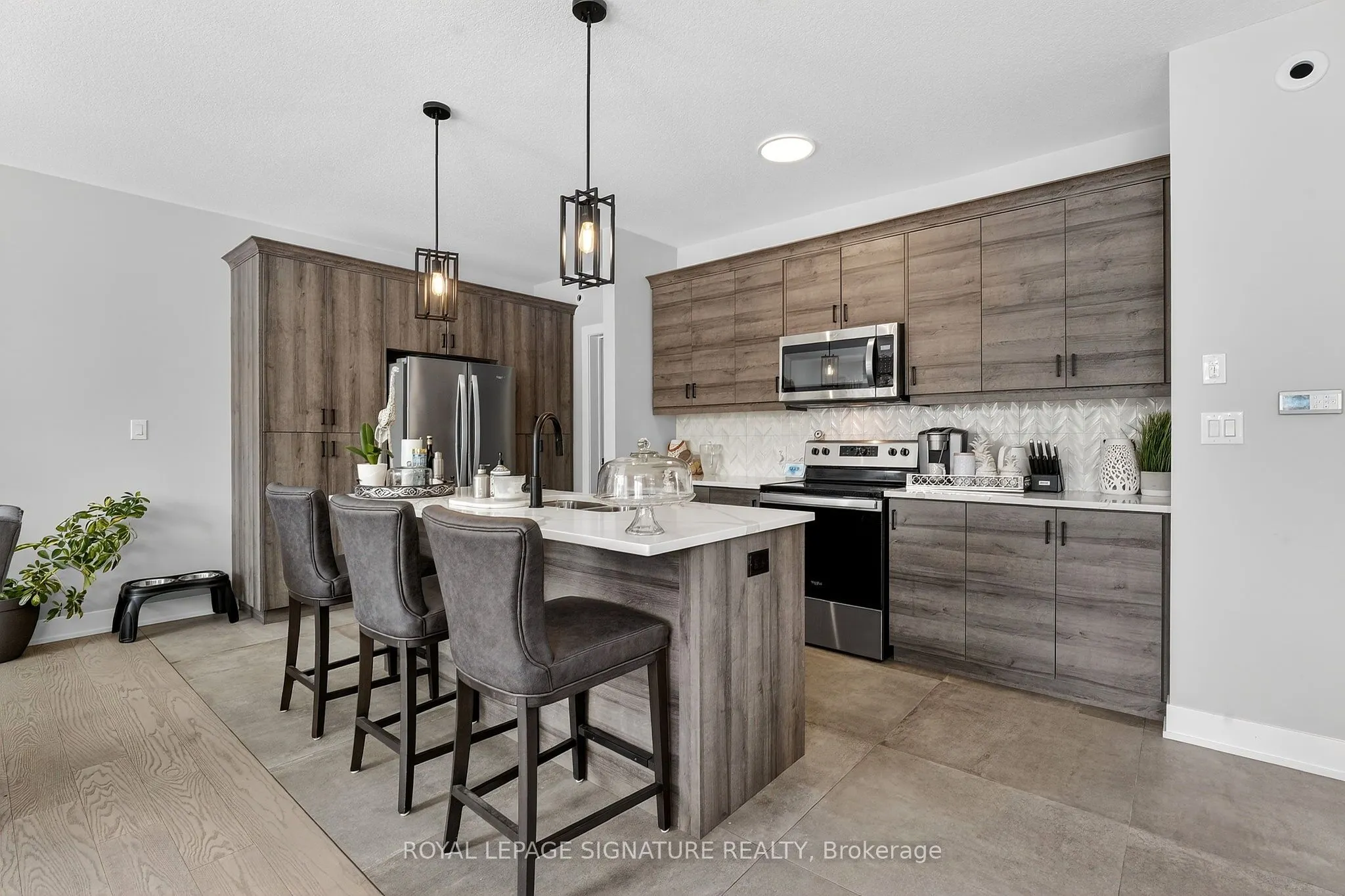 297 Whiting Street #11