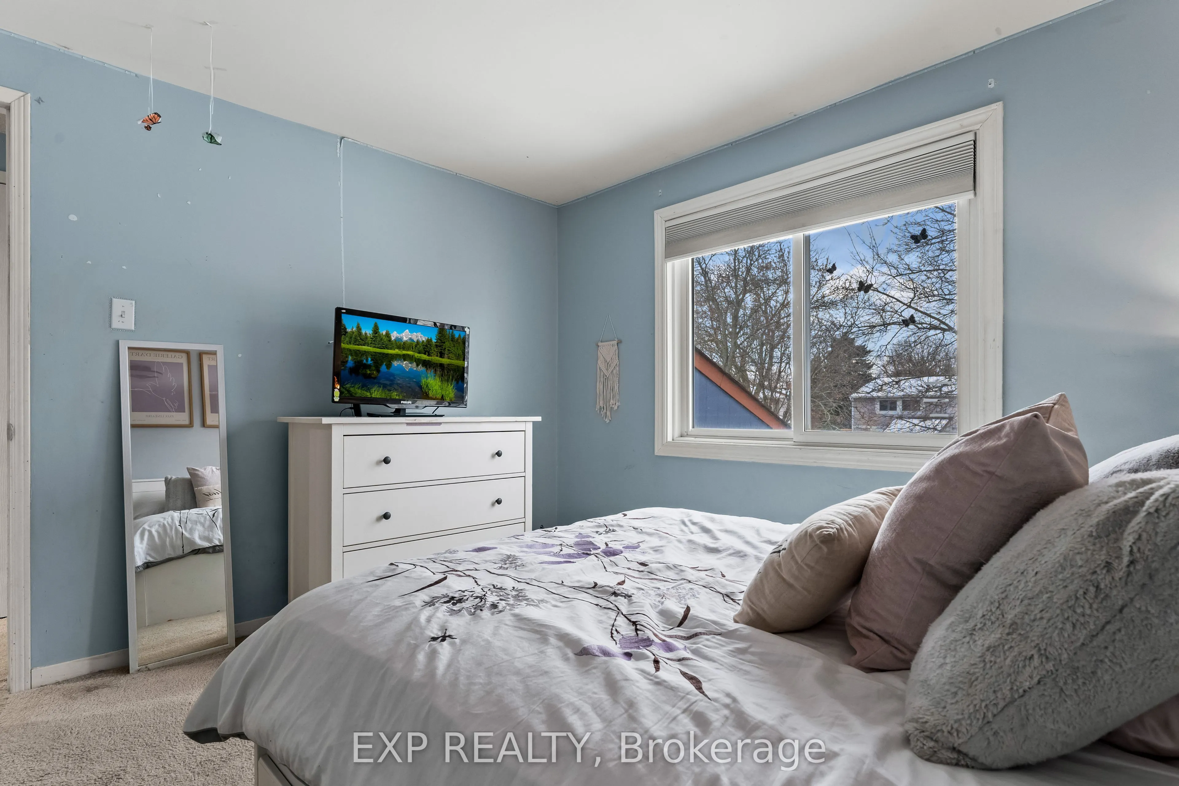 17 Glaceport Avenue