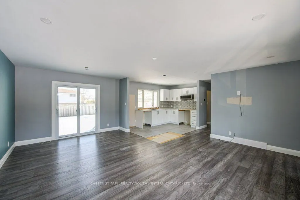243 King Street E