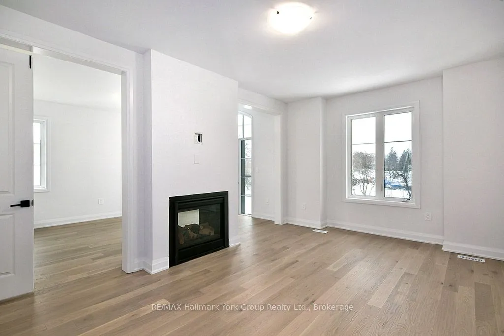 5-11 Bay Street E #1