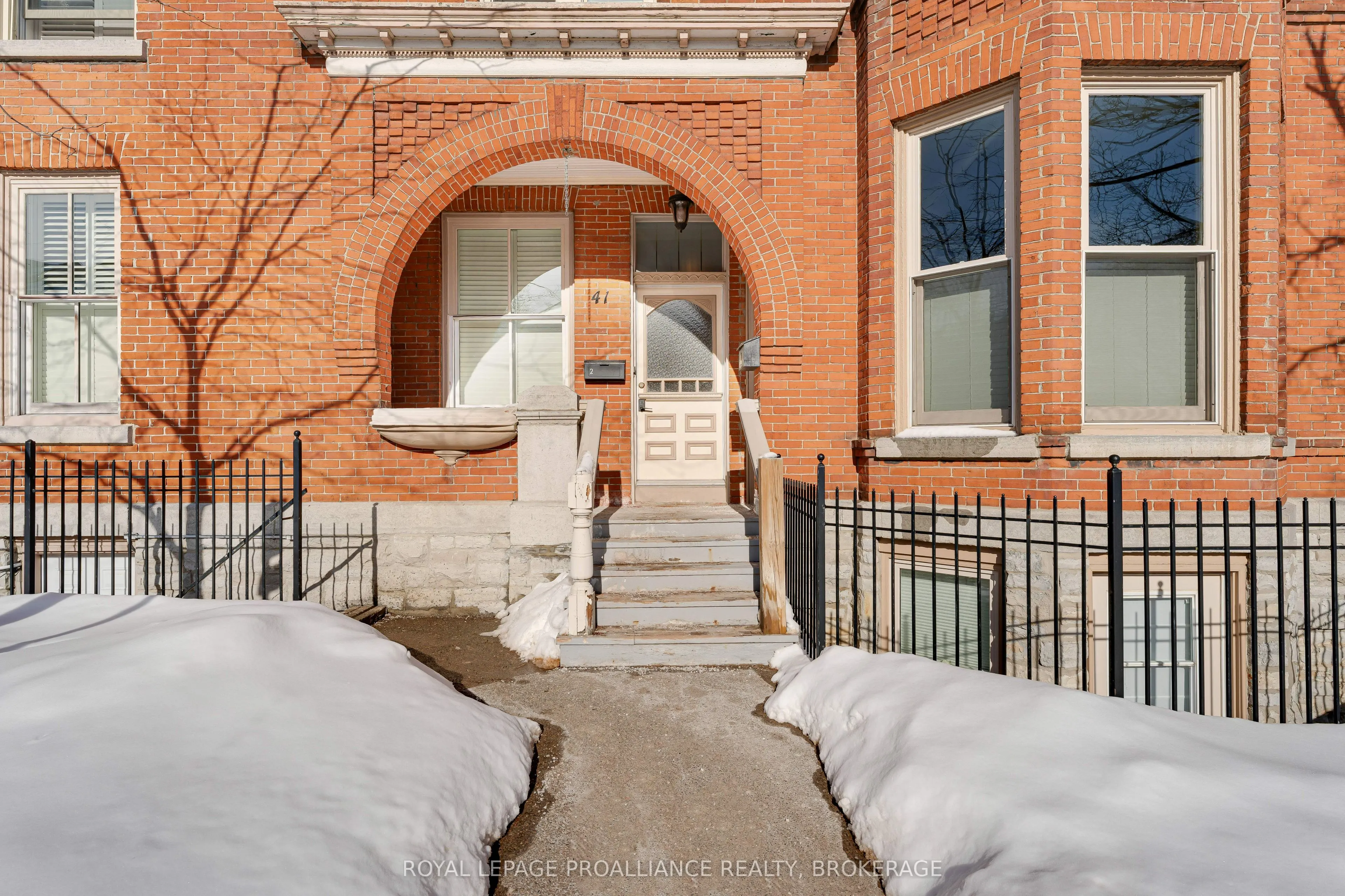 41 William Street #2