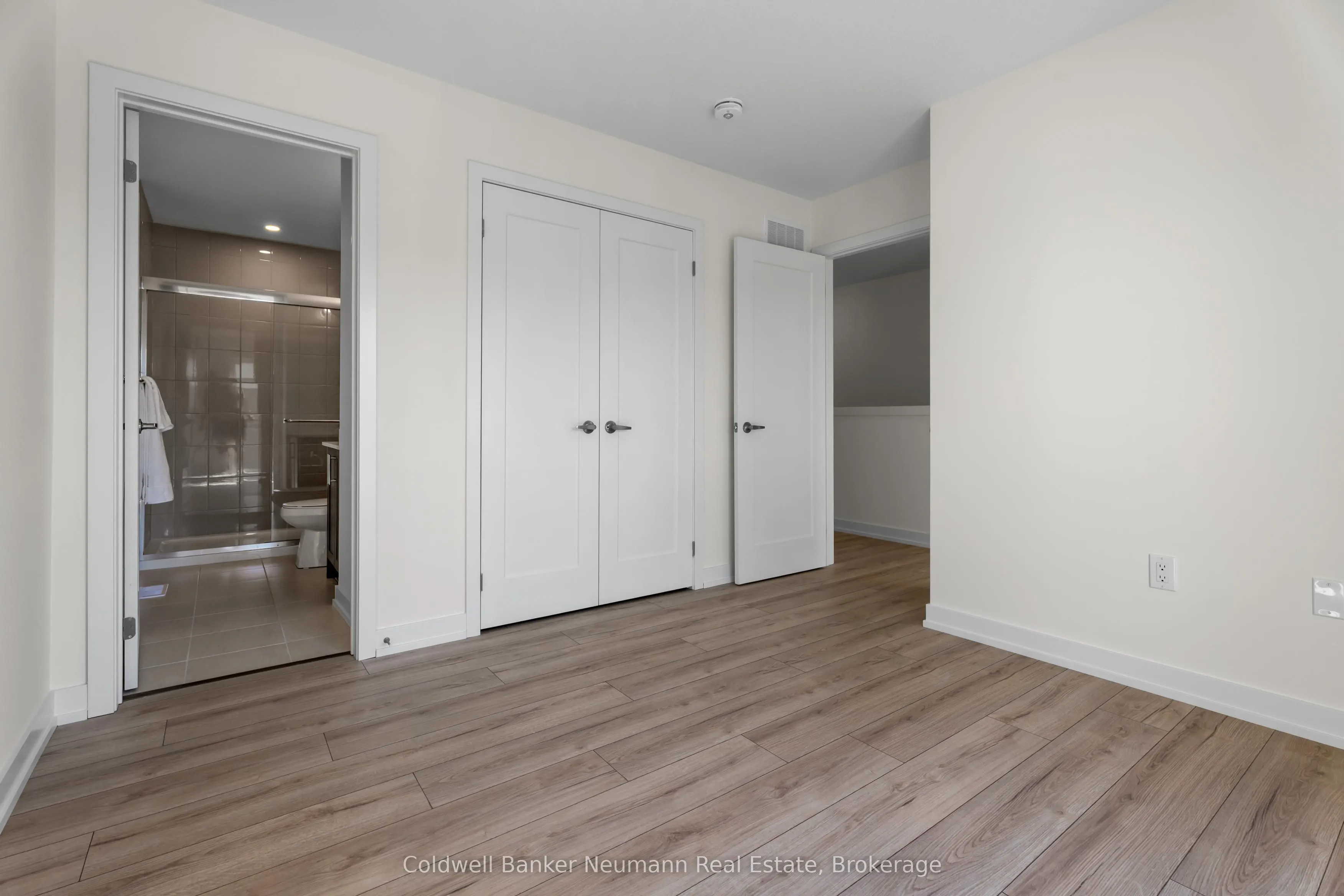 940 St David Street N #51