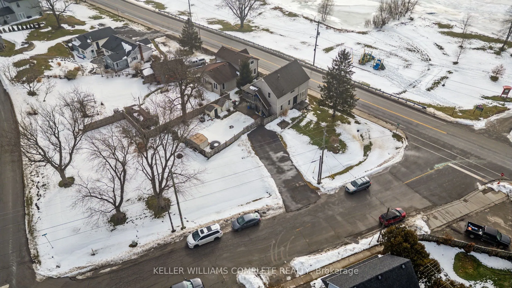 2 MILL Street E