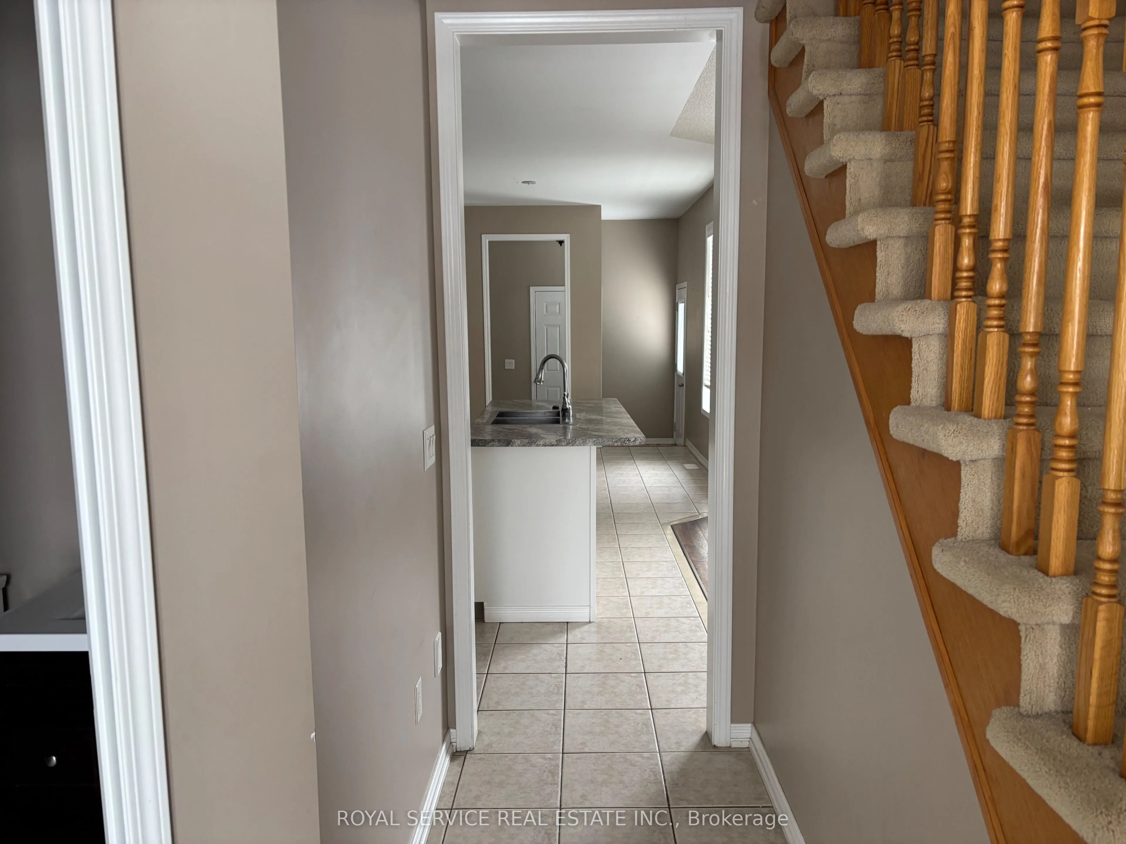 762 Carlisle Street