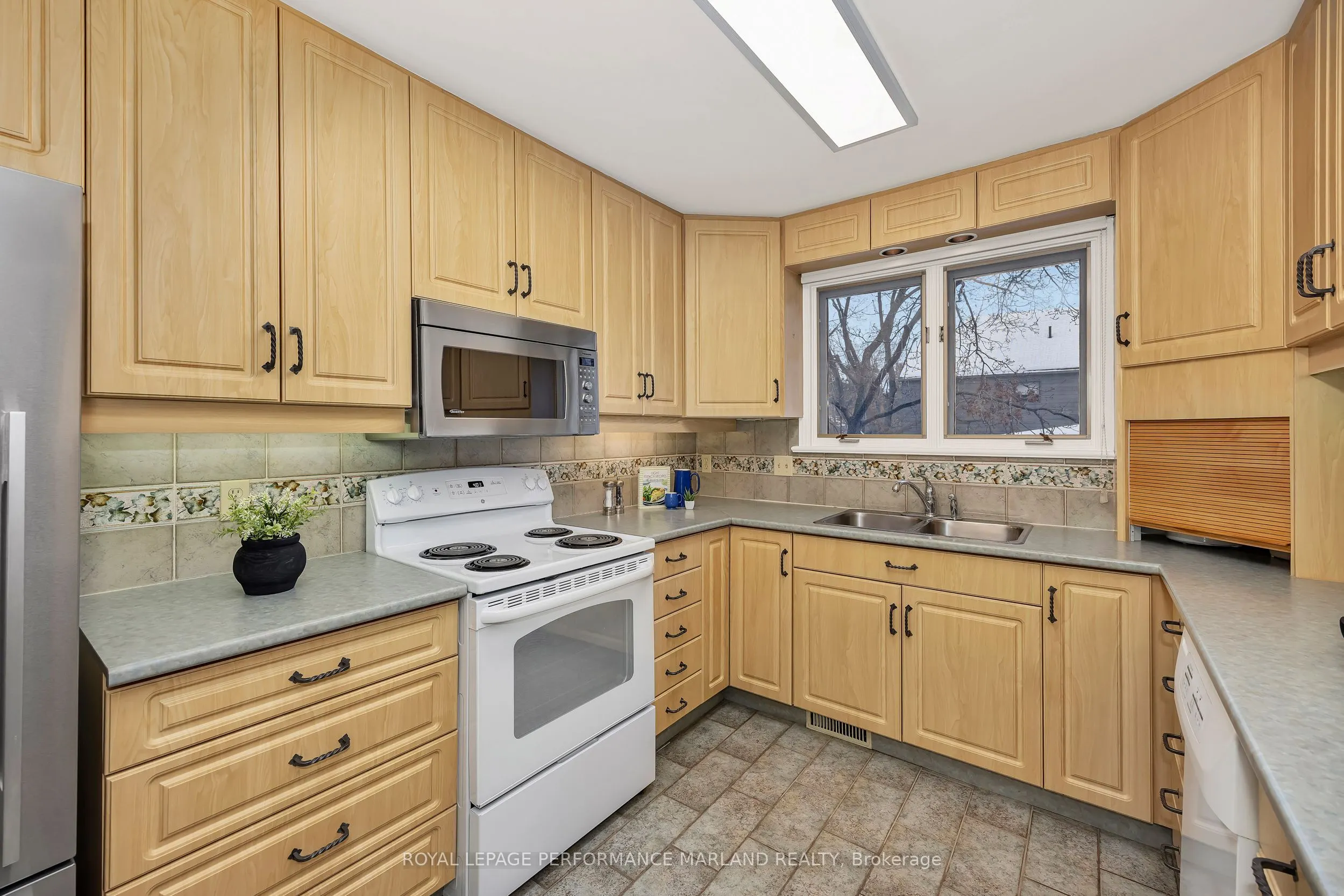 31 Aylen Avenue
