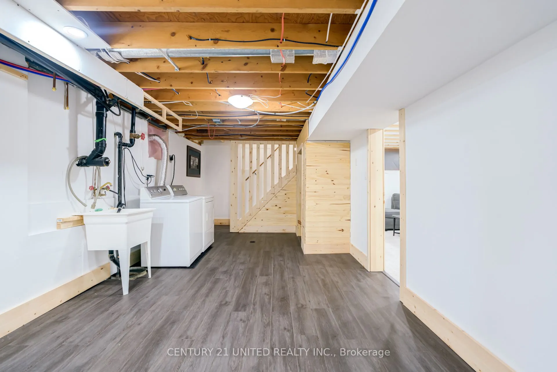 32 Teds Lane