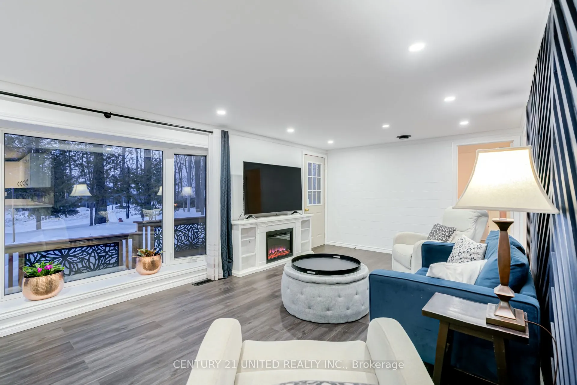 32 Teds Lane