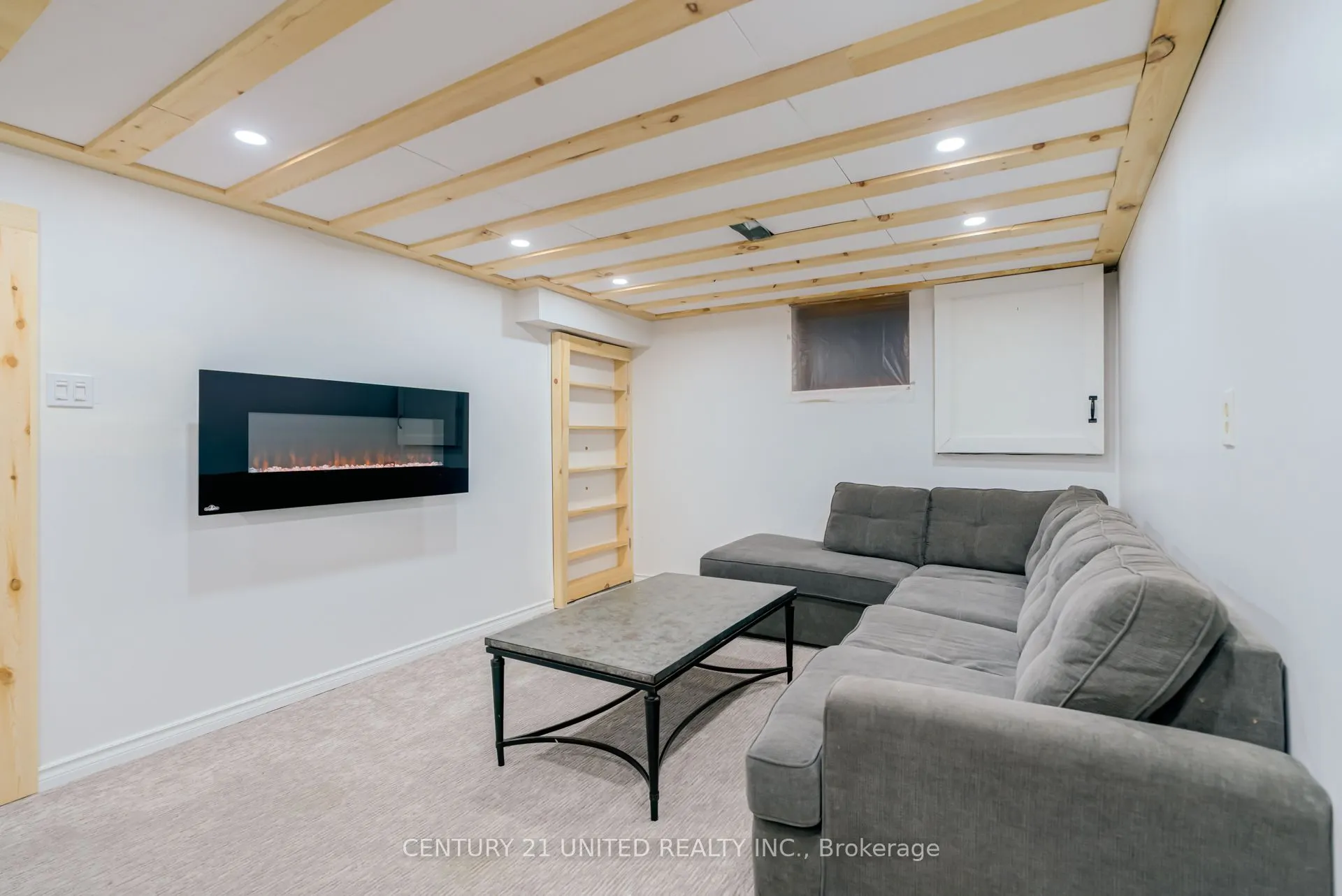 32 Teds Lane