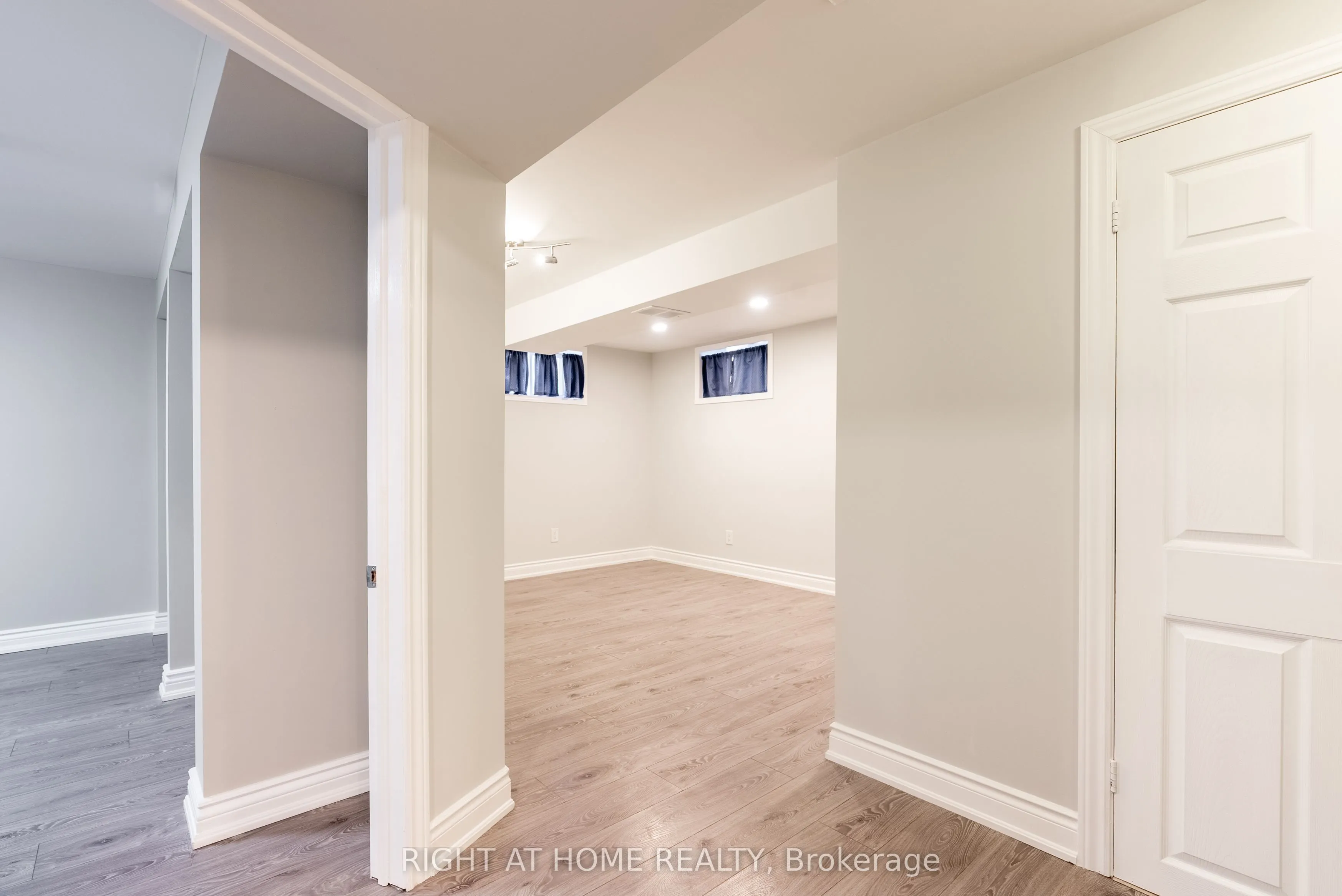 214 Kenilworth Avenue S