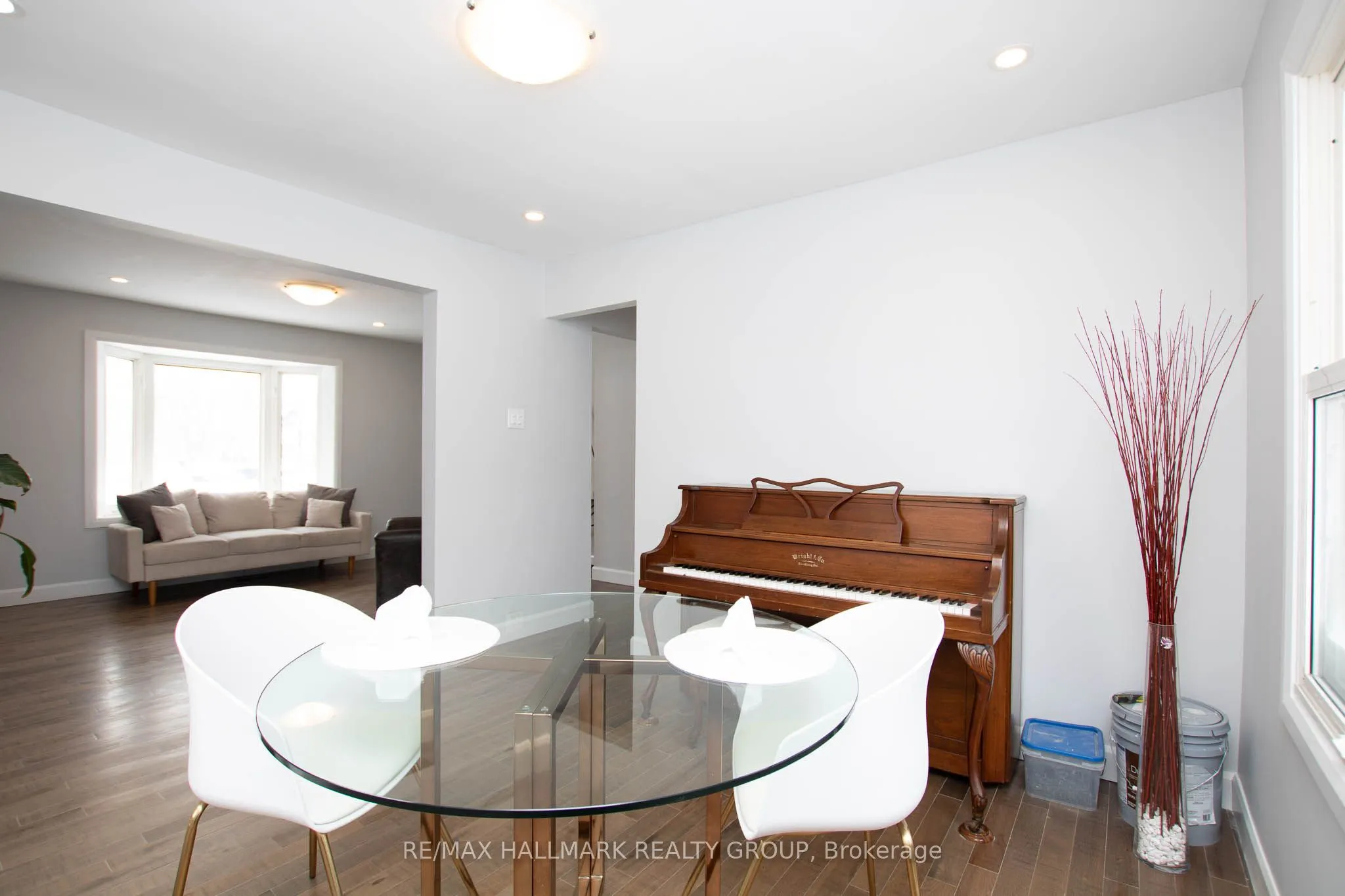 929 Merivale Road
