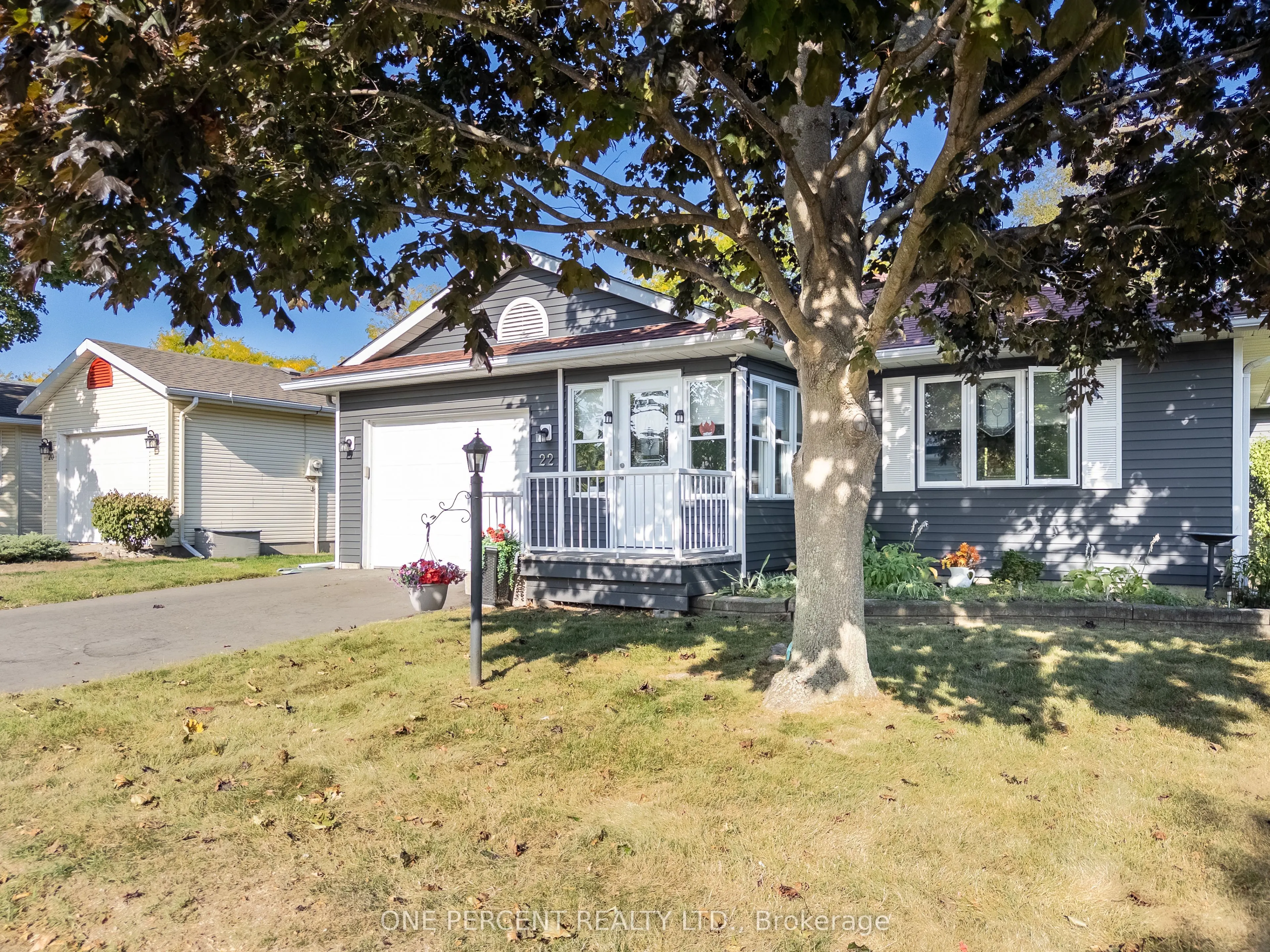 22 HERITAGE Drive