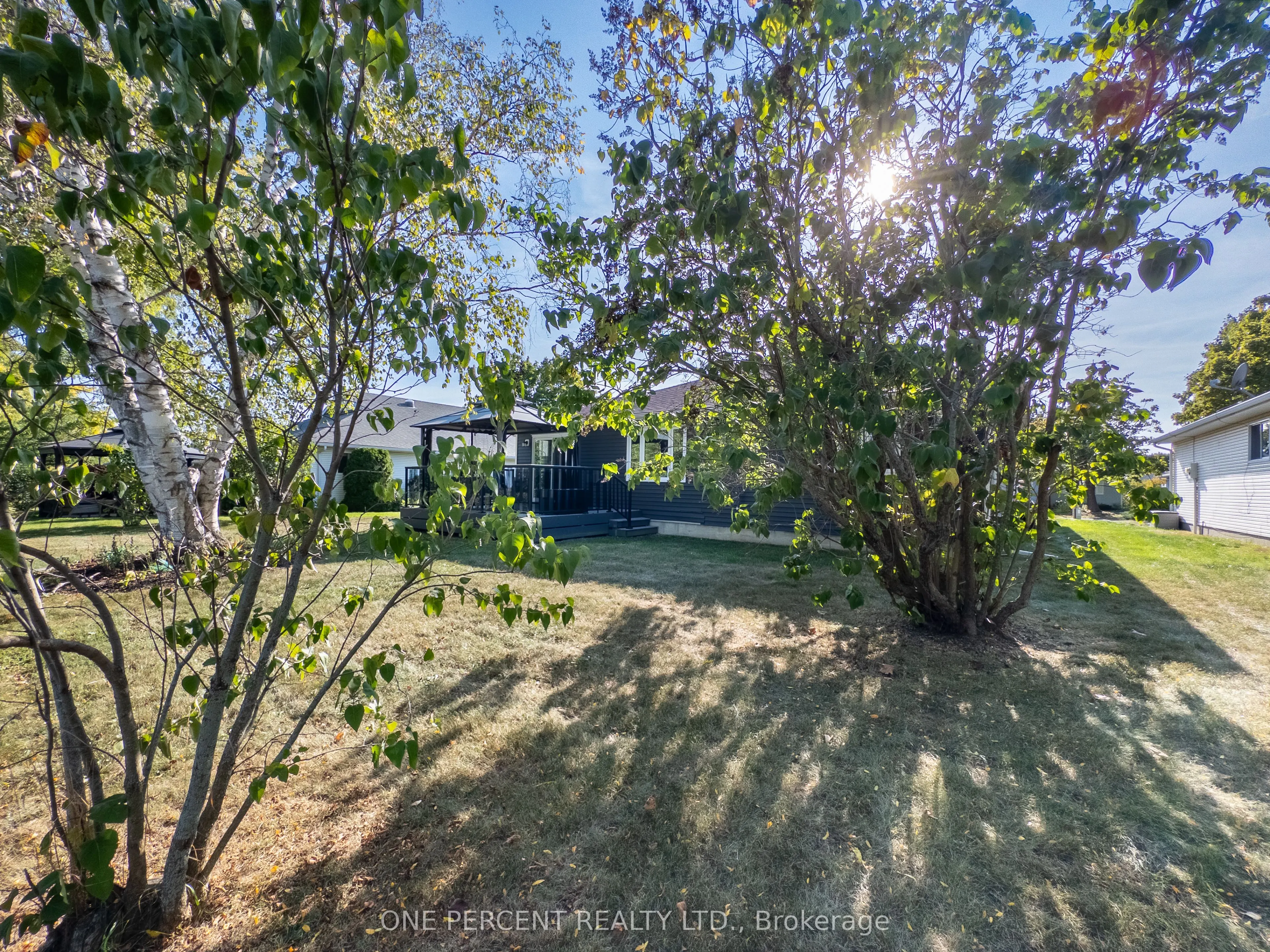 22 HERITAGE Drive