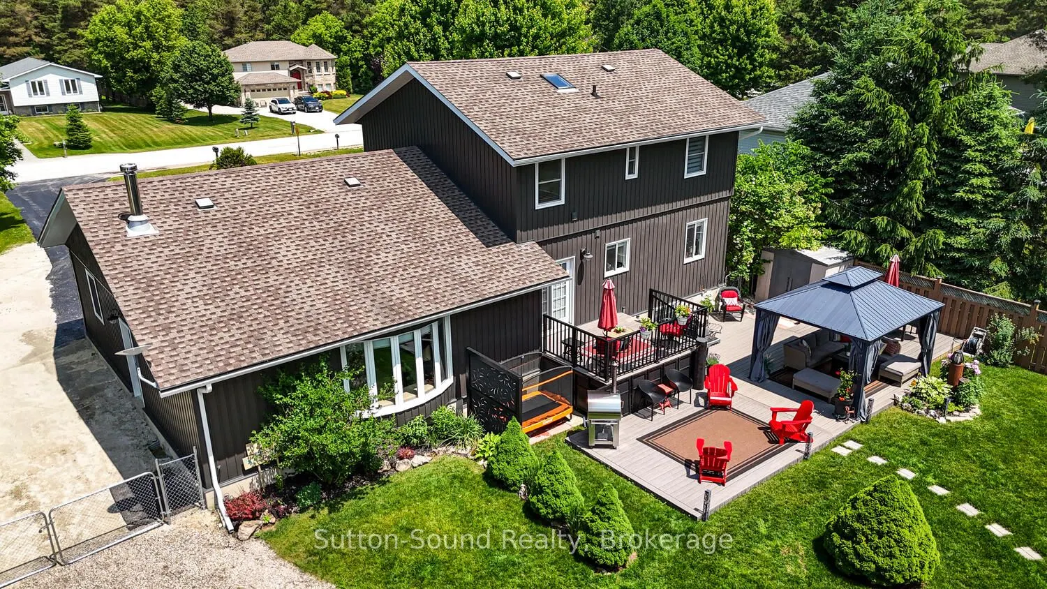 35 Pine Tree Drive