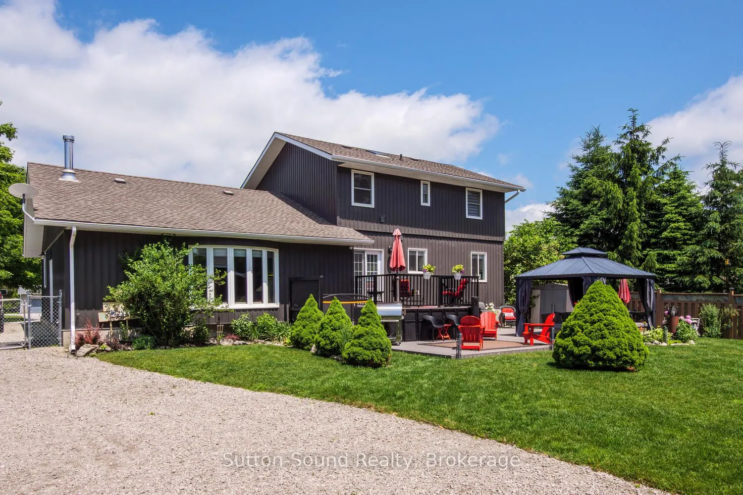 35 Pine Tree Drive