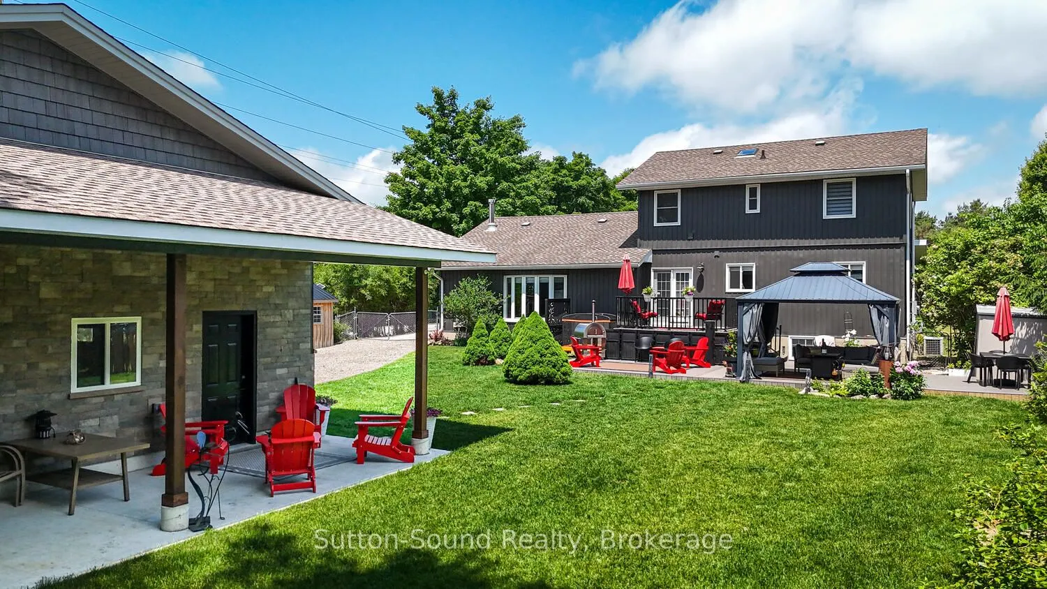 35 Pine Tree Drive
