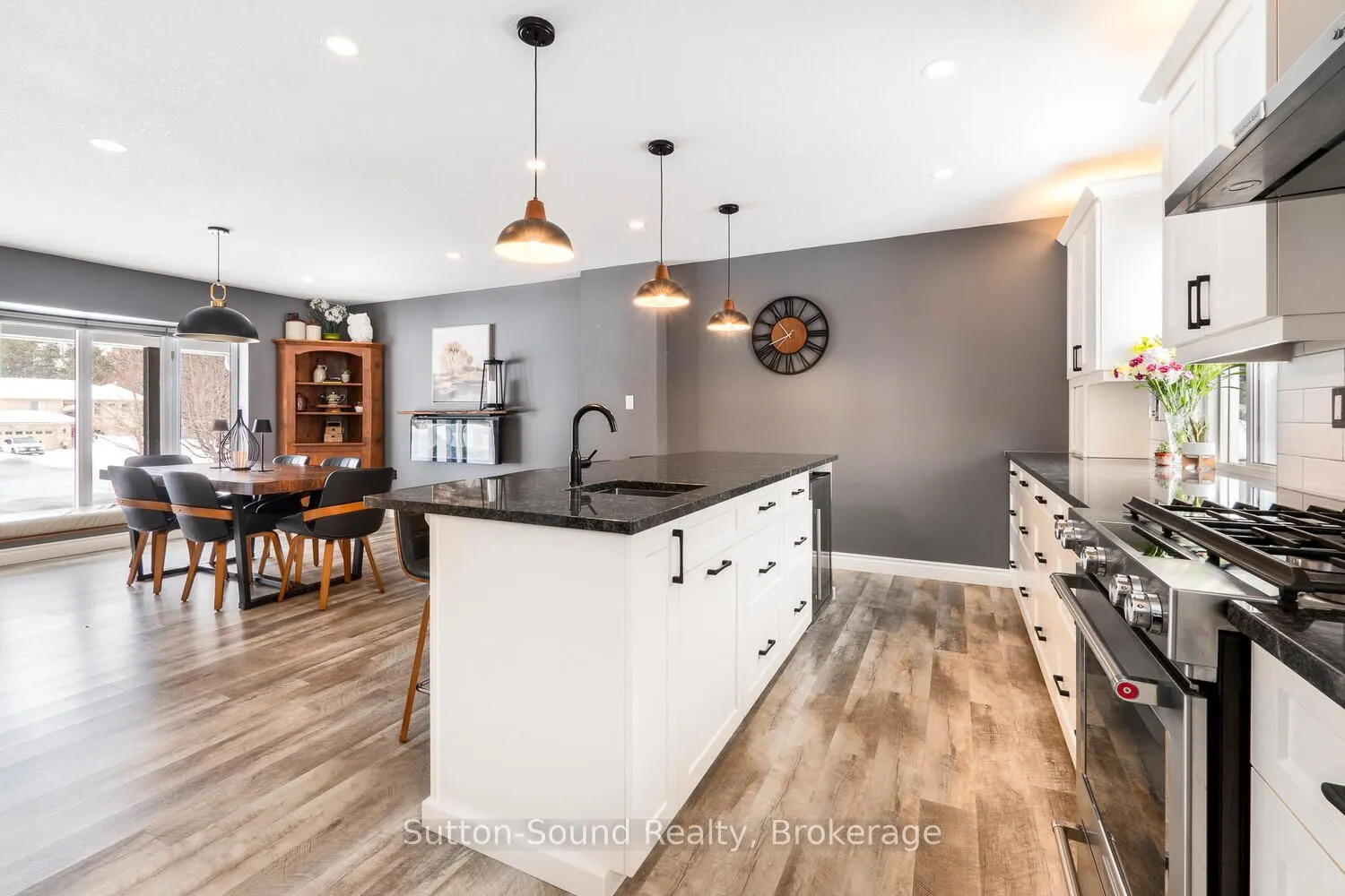 35 Pine Tree Drive