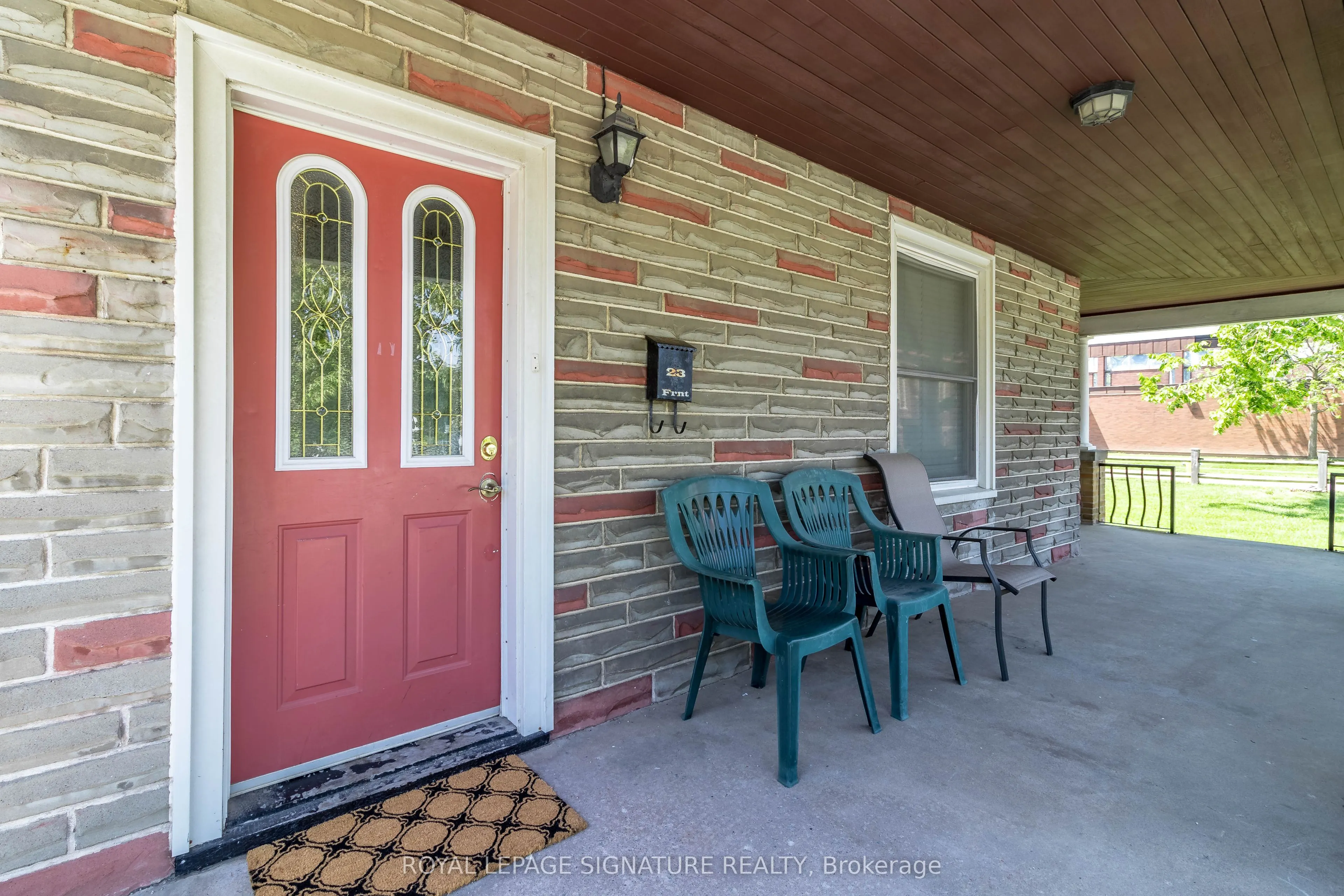 23 Sullivan Avenue