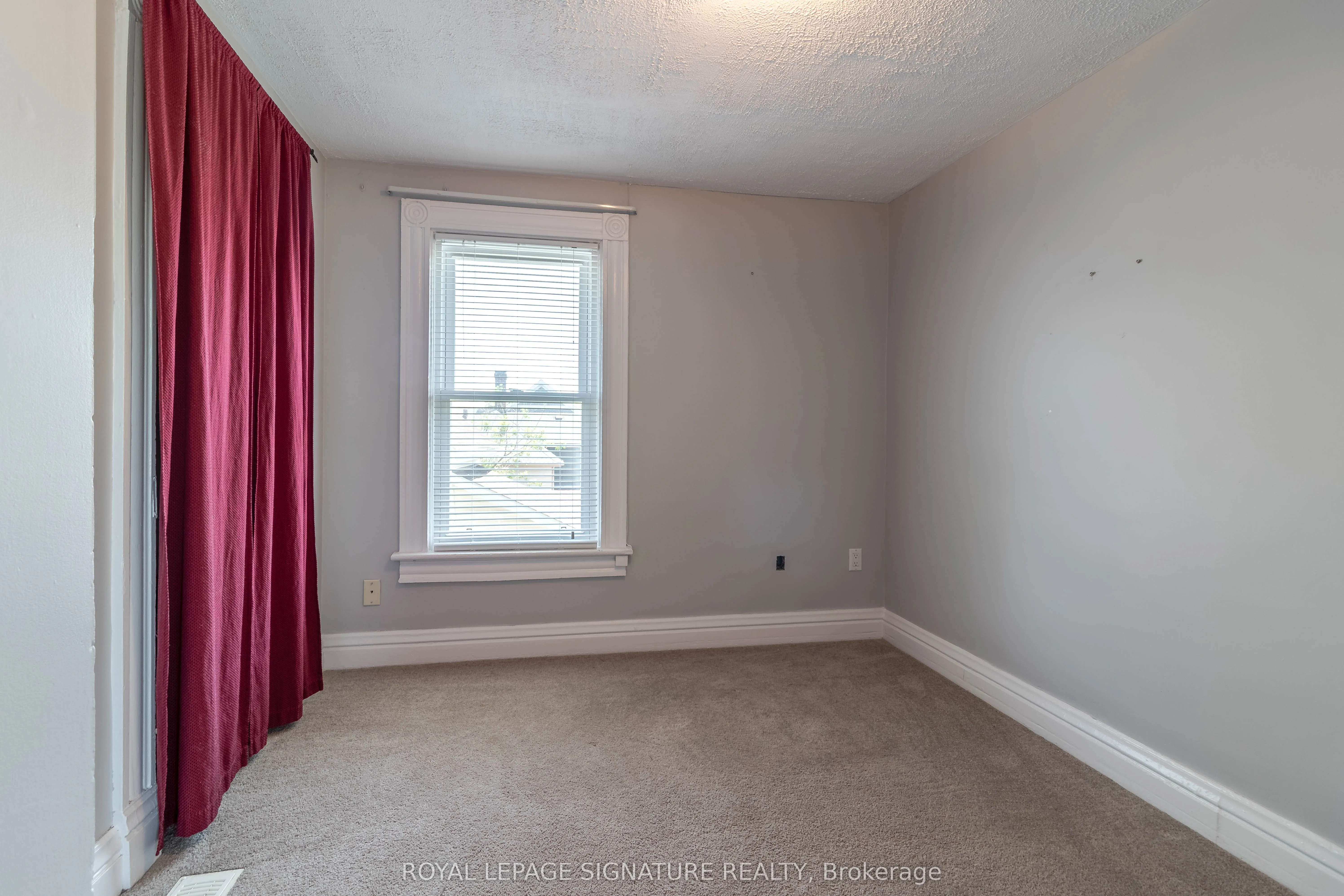 23 Sullivan Avenue