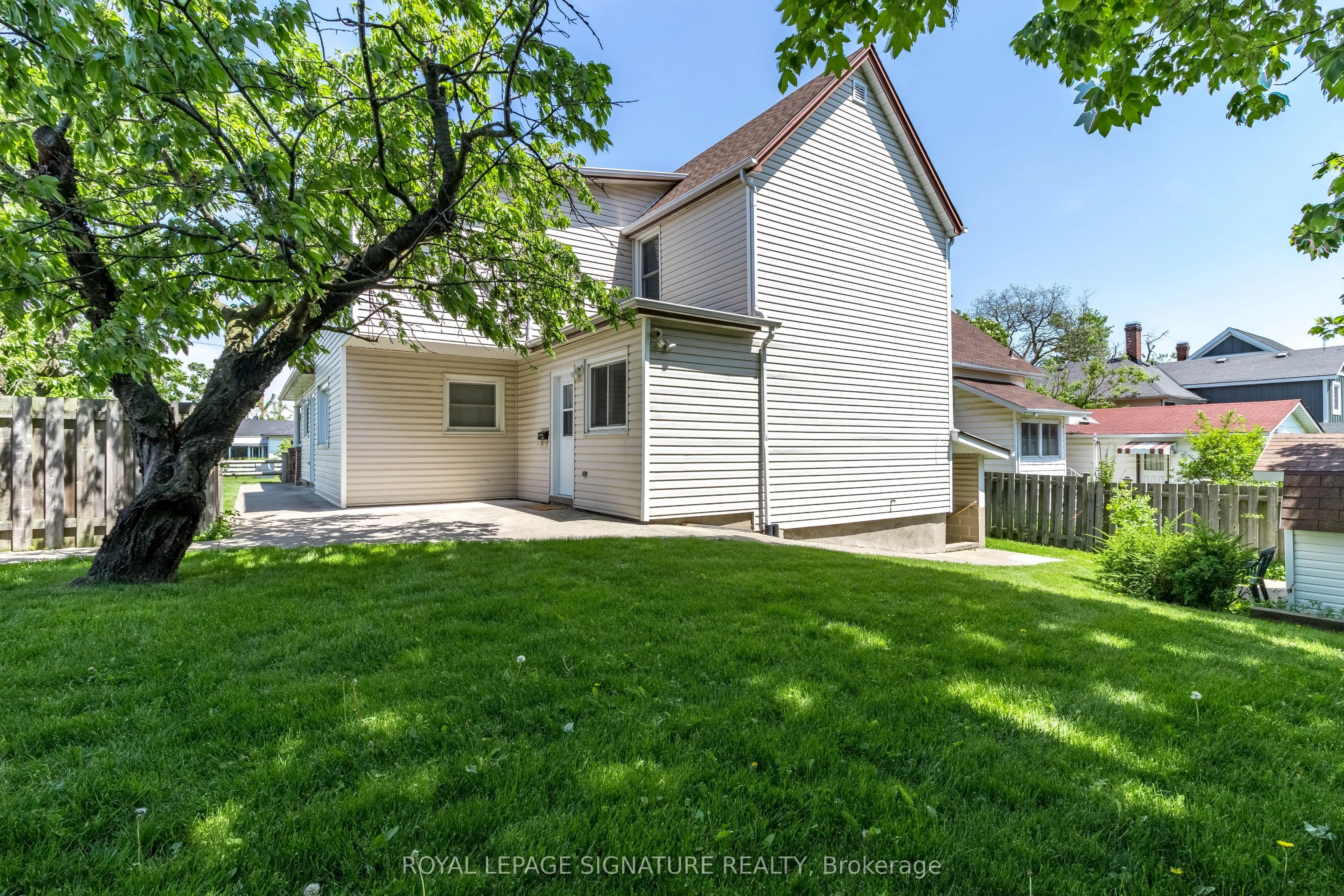 23 Sullivan Avenue