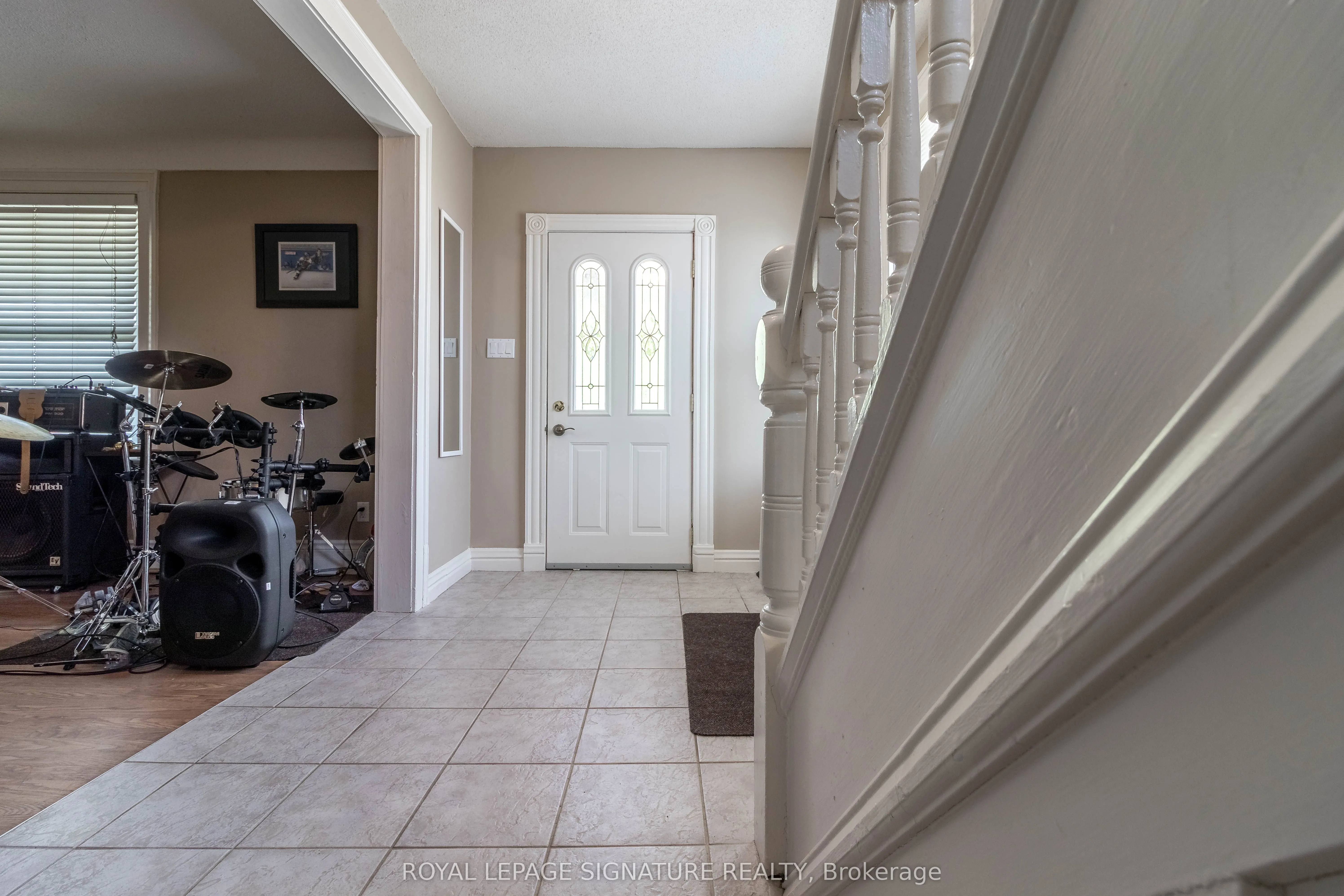 23 Sullivan Avenue