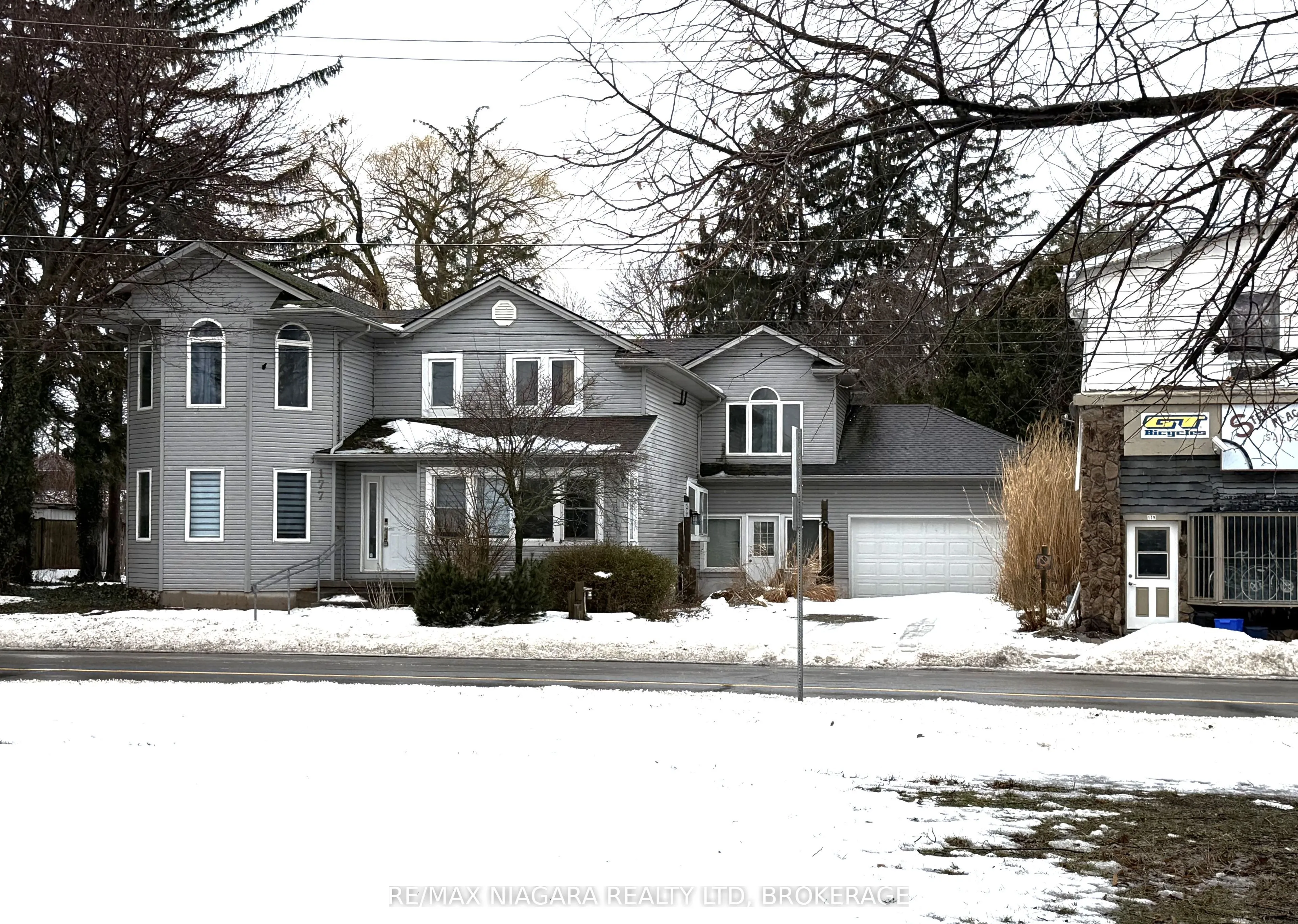 177 Niagara Boulevard
