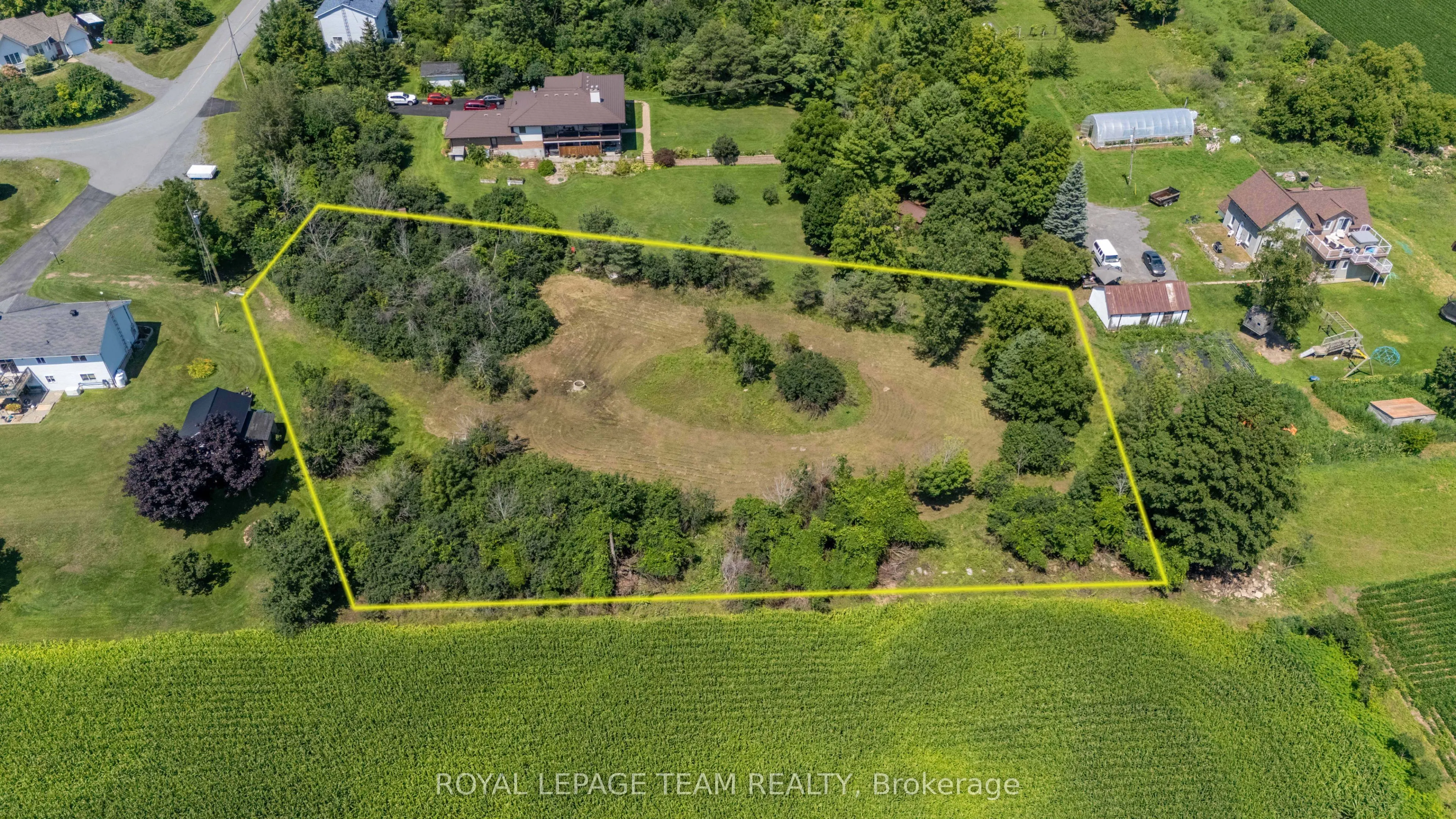 31 SILVER FOX Crescent