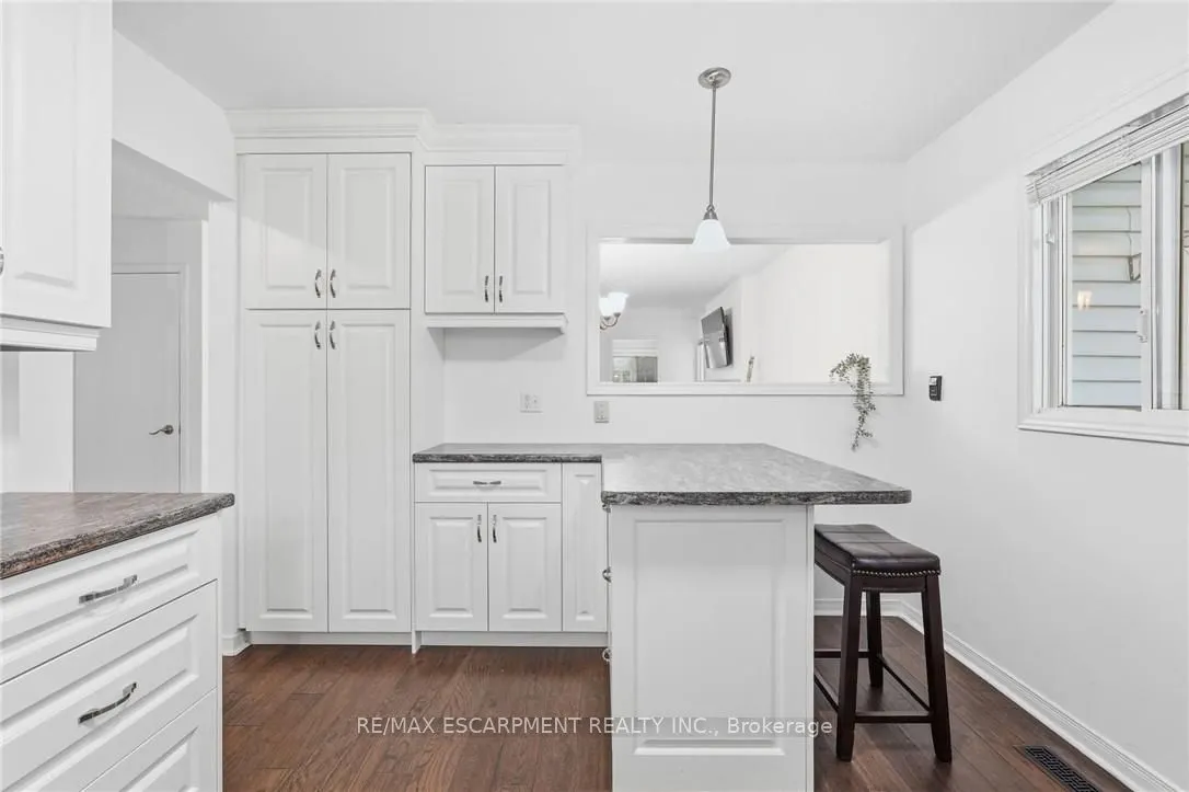 360 Silverbirch Boulevard #16