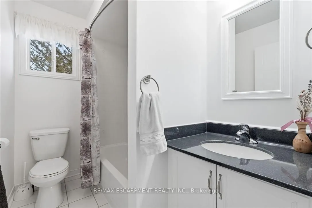 360 Silverbirch Boulevard #16