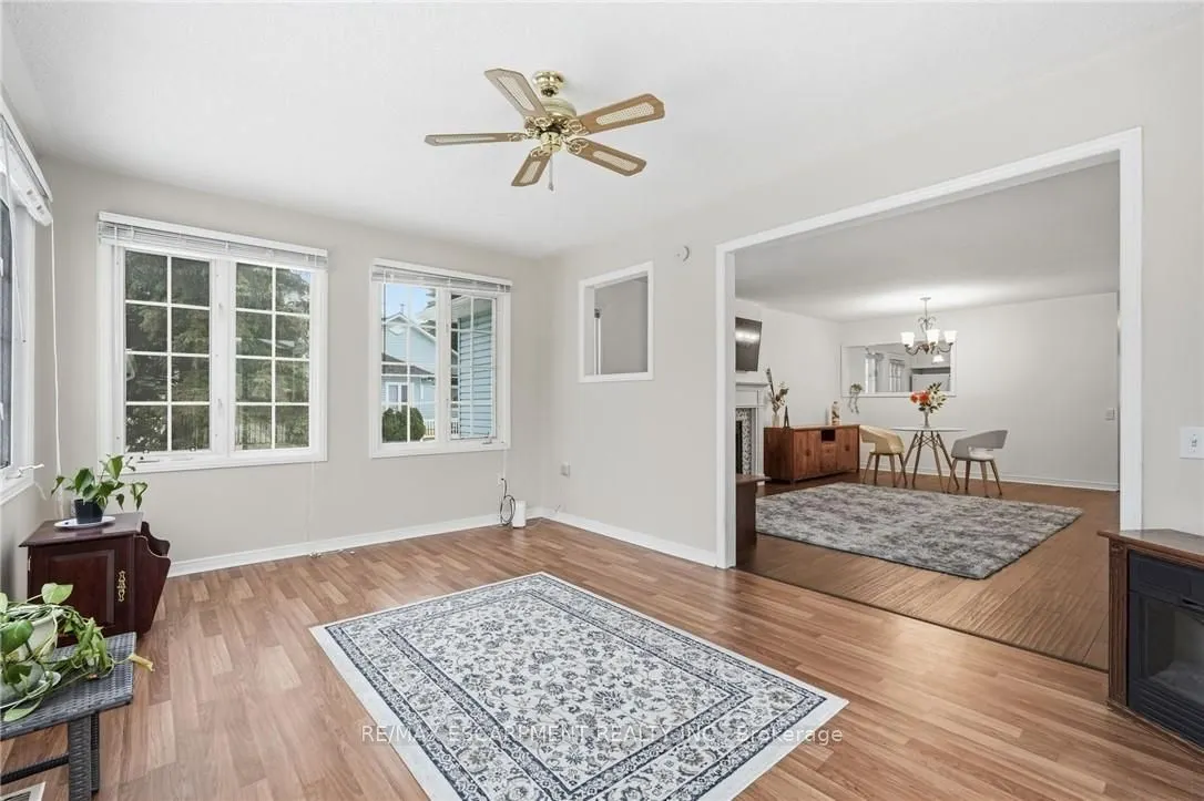 360 Silverbirch Boulevard #16