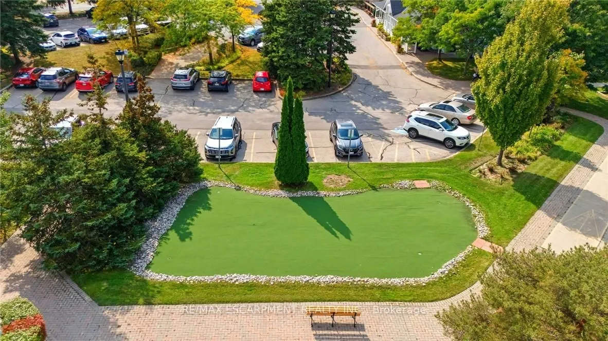 360 Silverbirch Boulevard #16