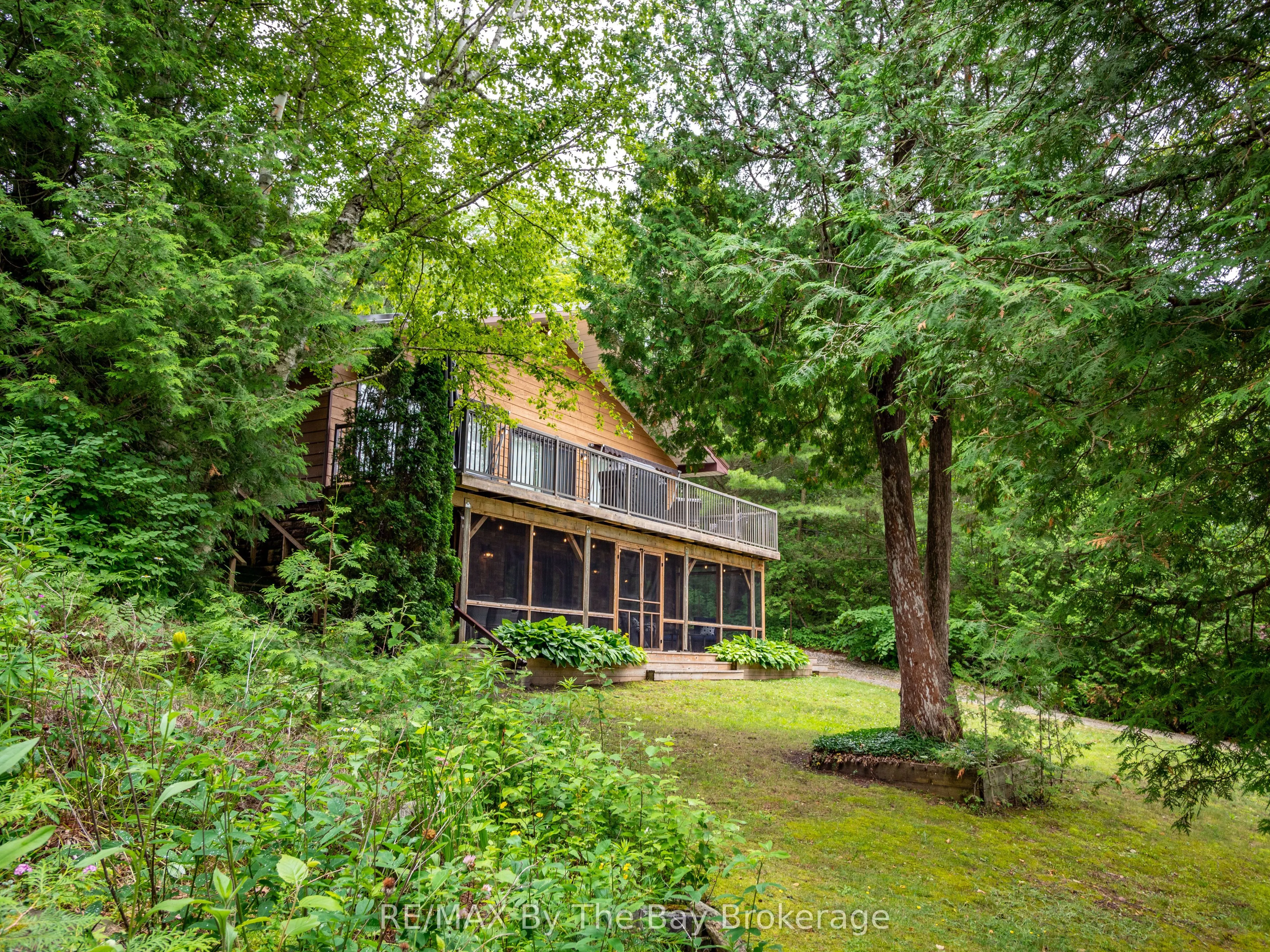 4018 Island 980 / Deer Island