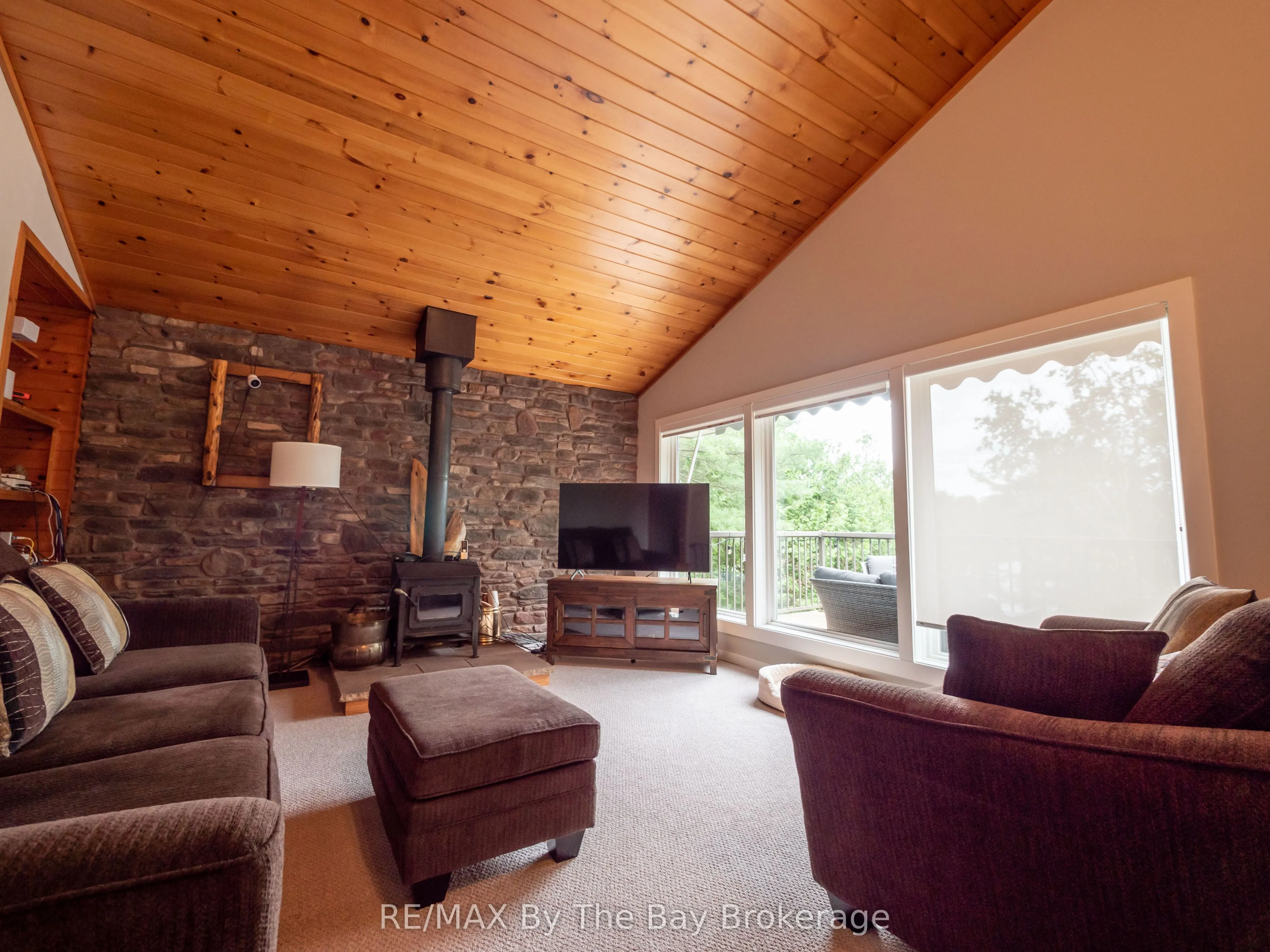 4018 Island 980 / Deer Island