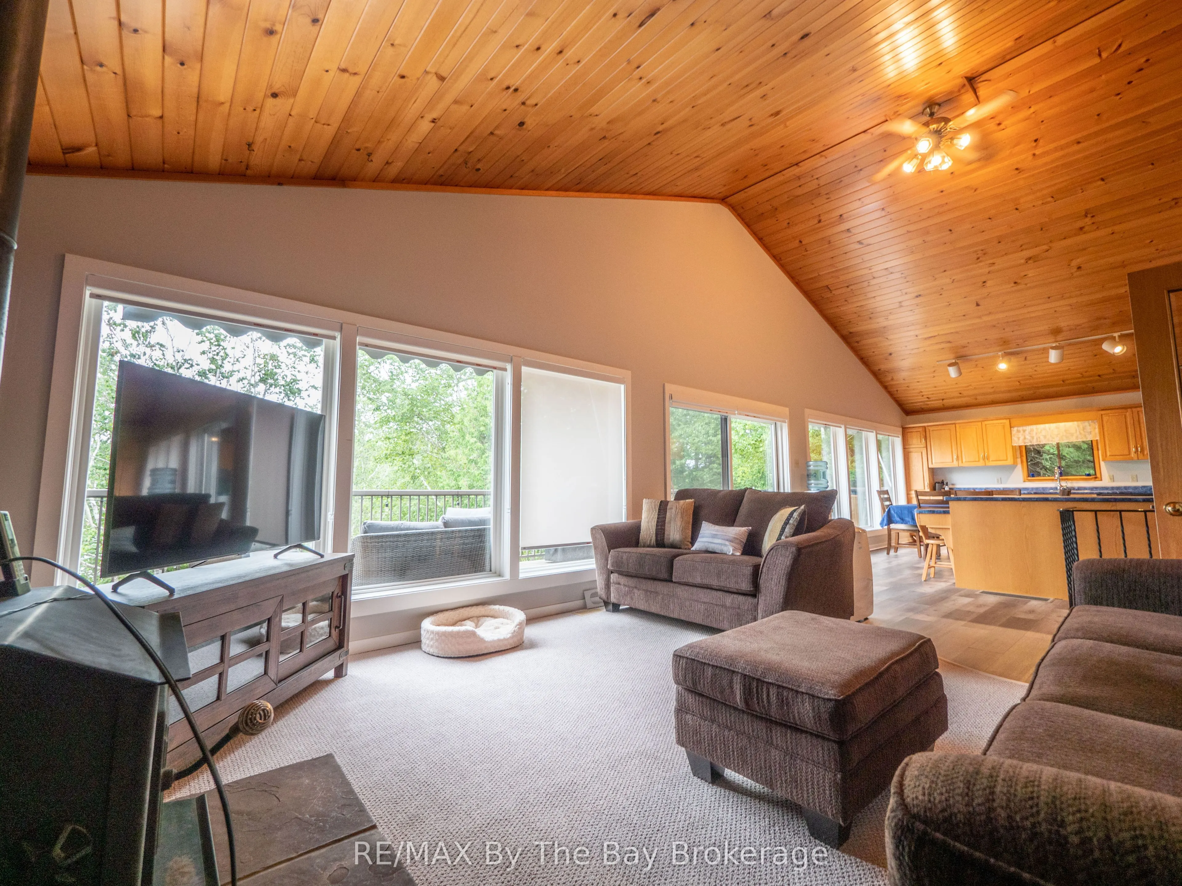 4018 Island 980 / Deer Island