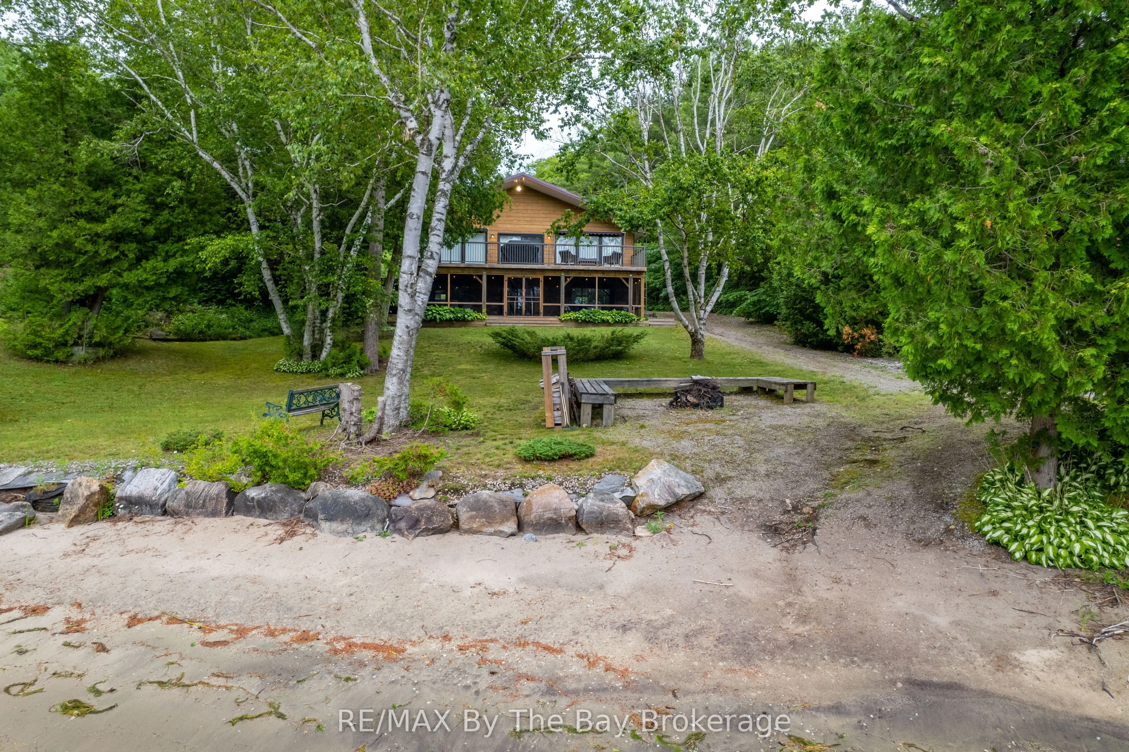 4018 Island 980 / Deer Island