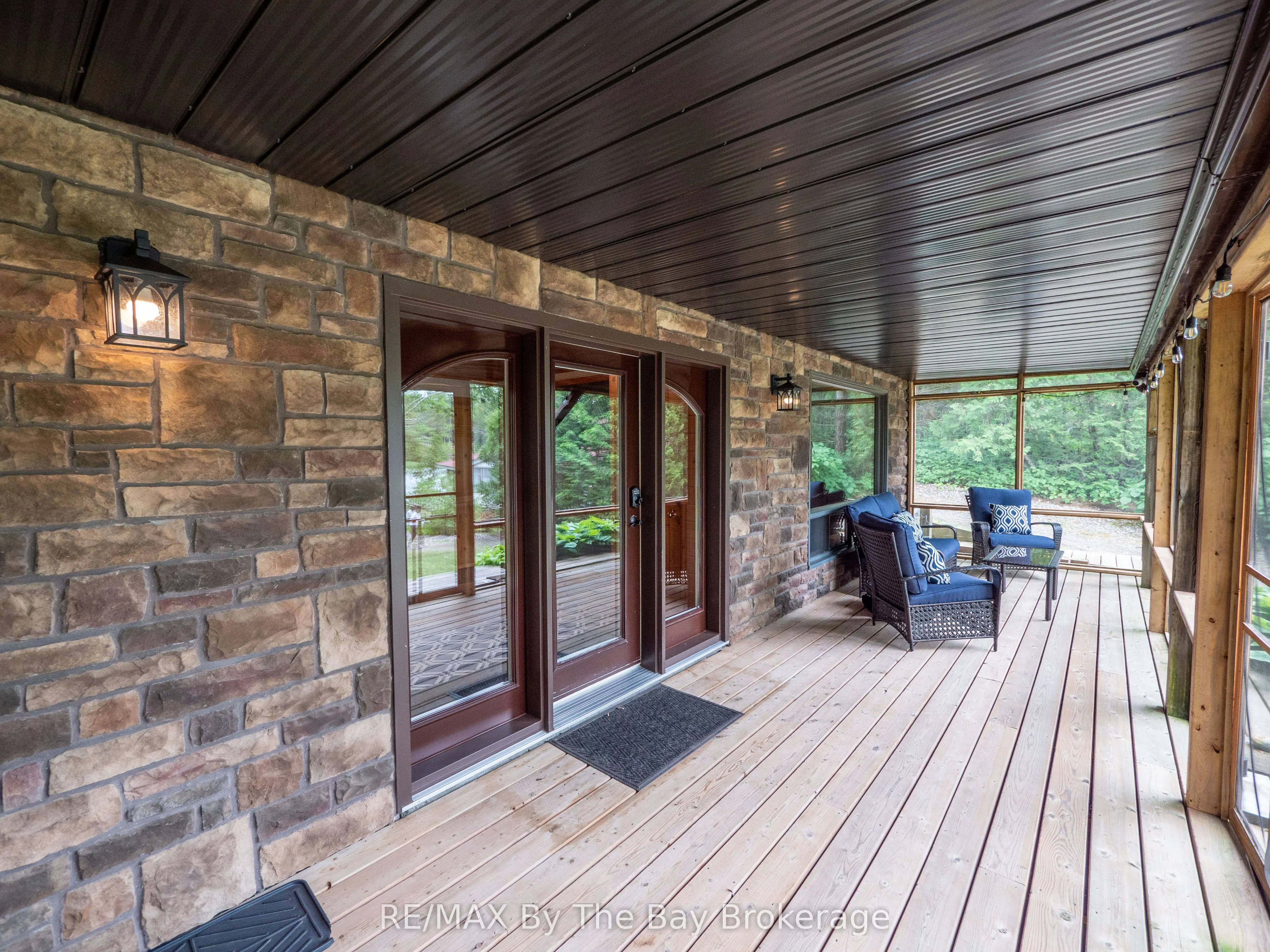 4018 Island 980 / Deer Island