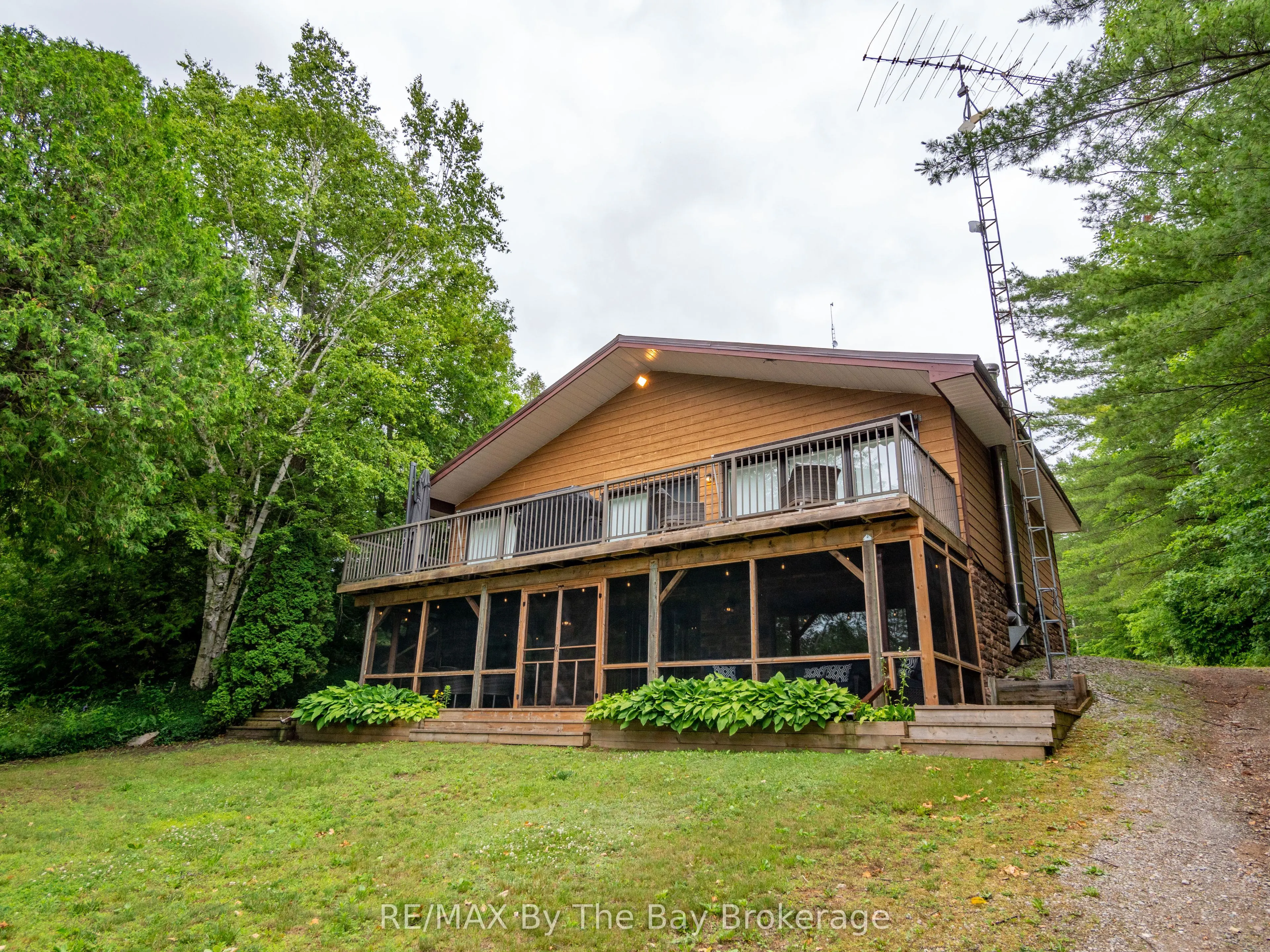 4018 Island 980 / Deer Island