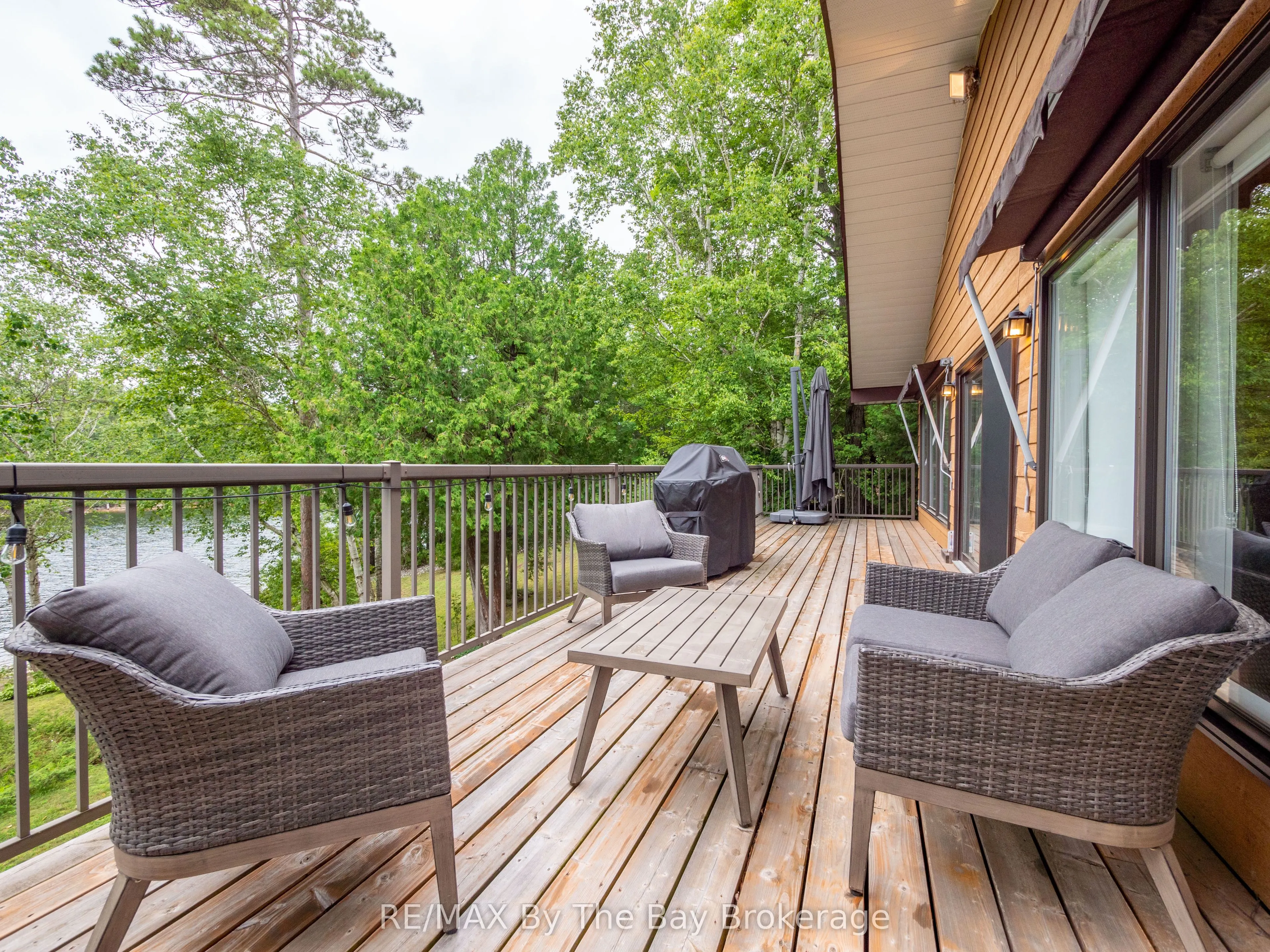 4018 Island 980 / Deer Island
