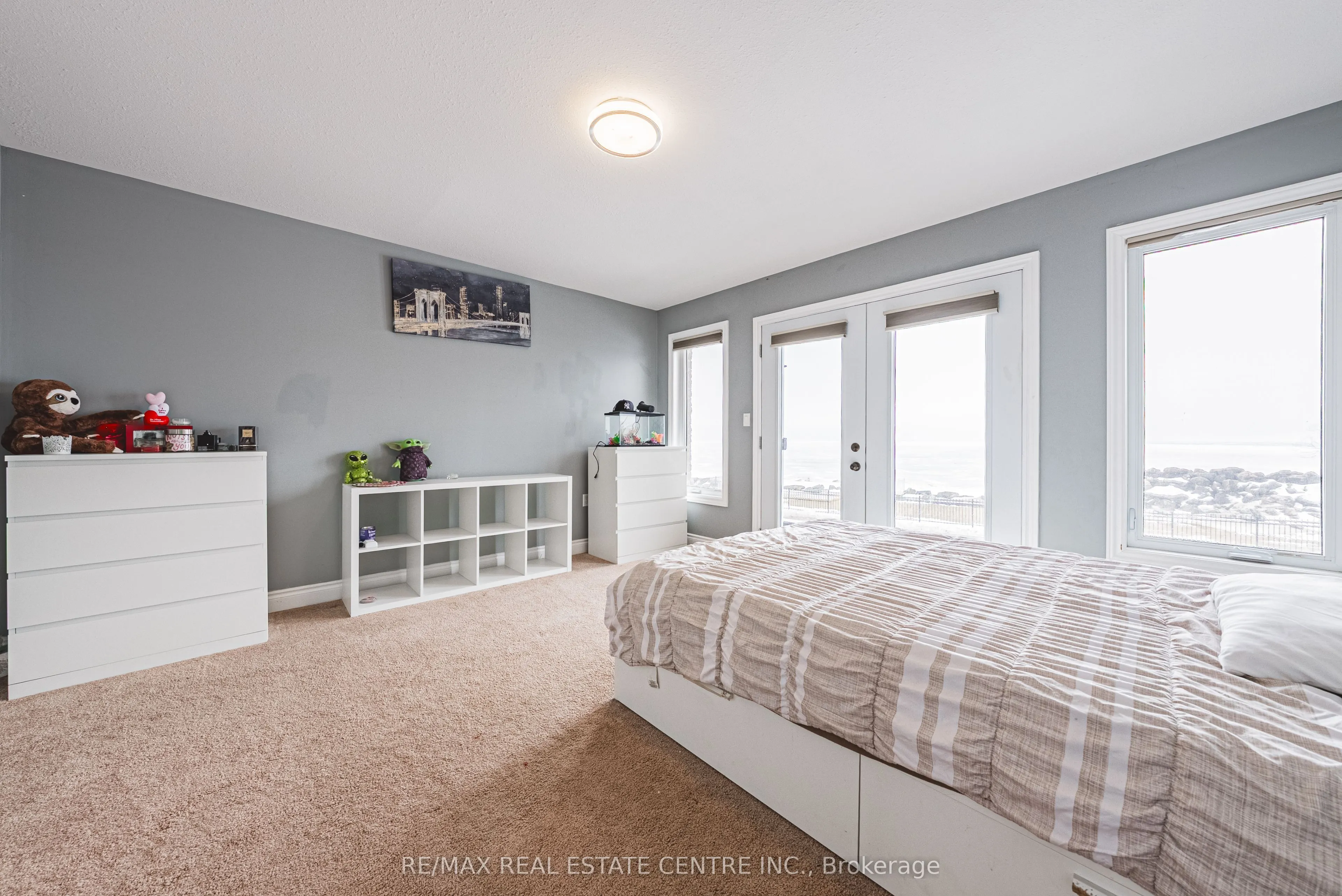 2801 North Shore Drive