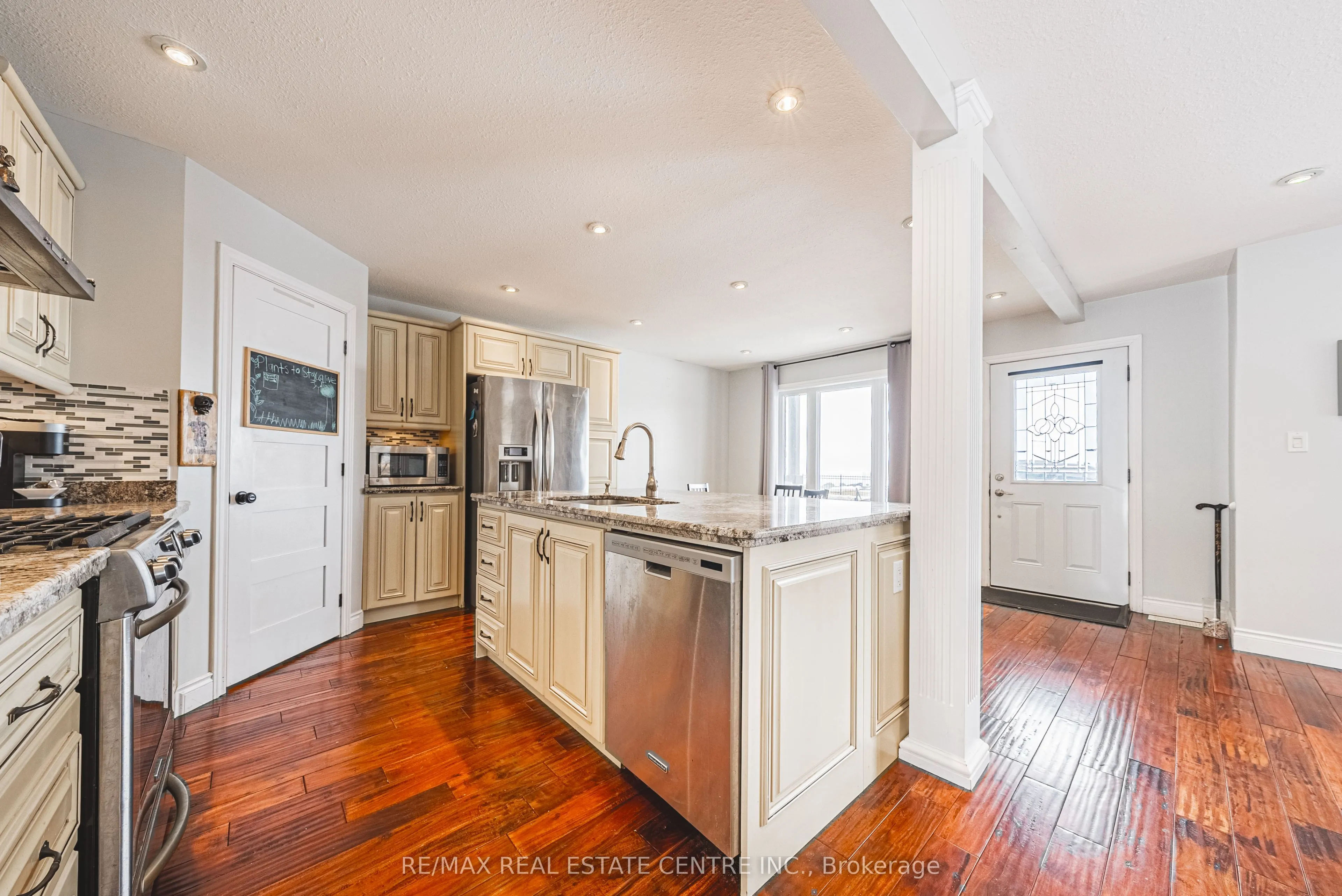 2801 North Shore Drive
