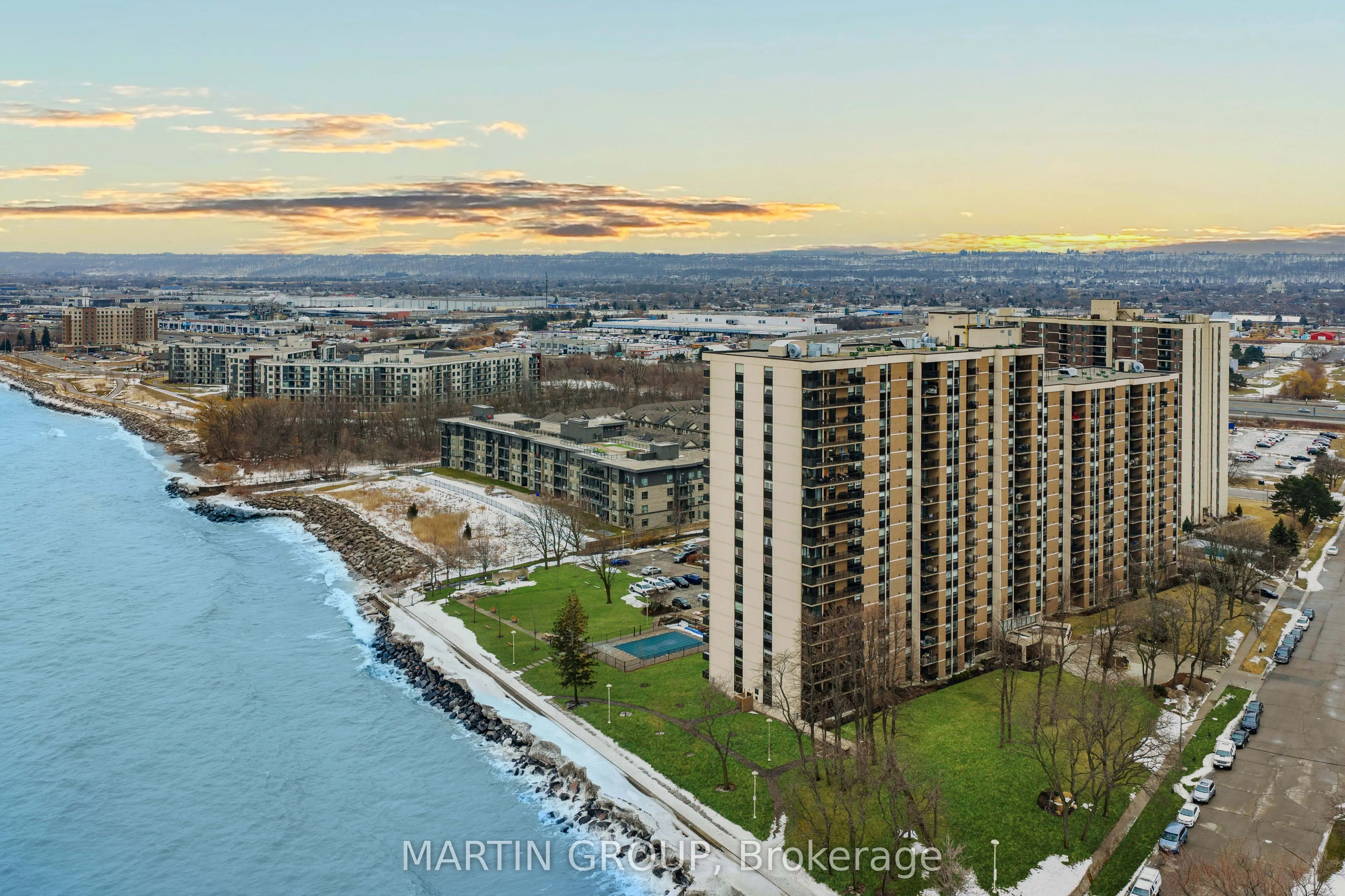 500 Green Road #1406