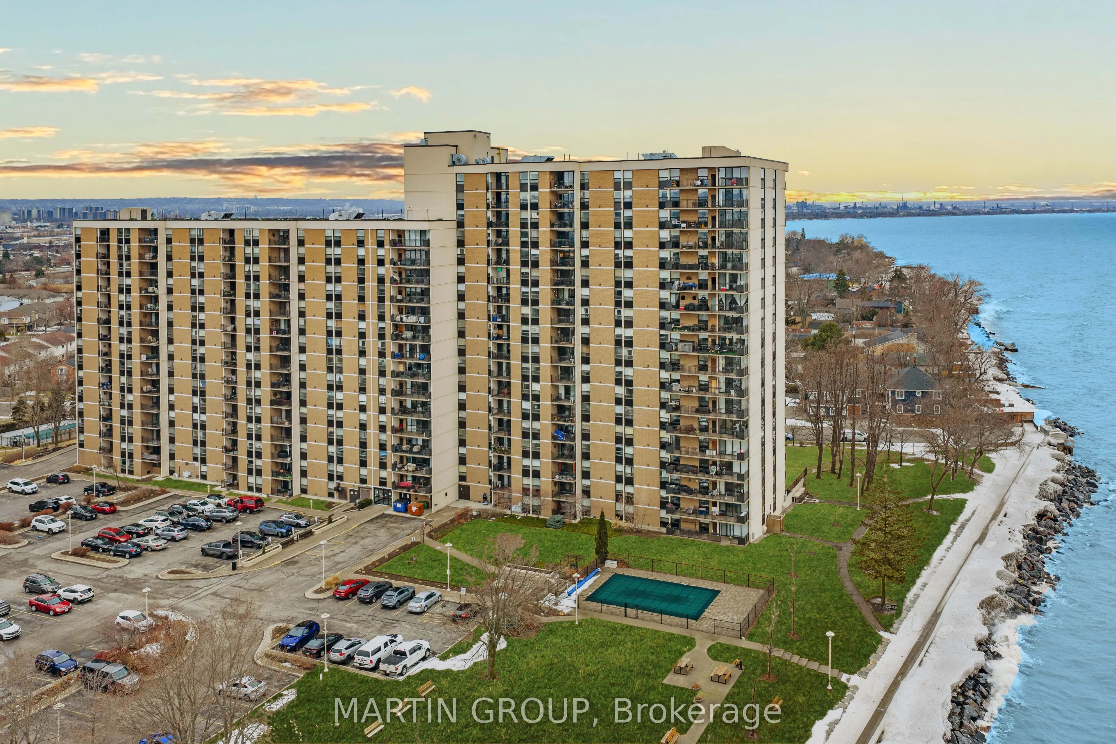 500 Green Road #1406