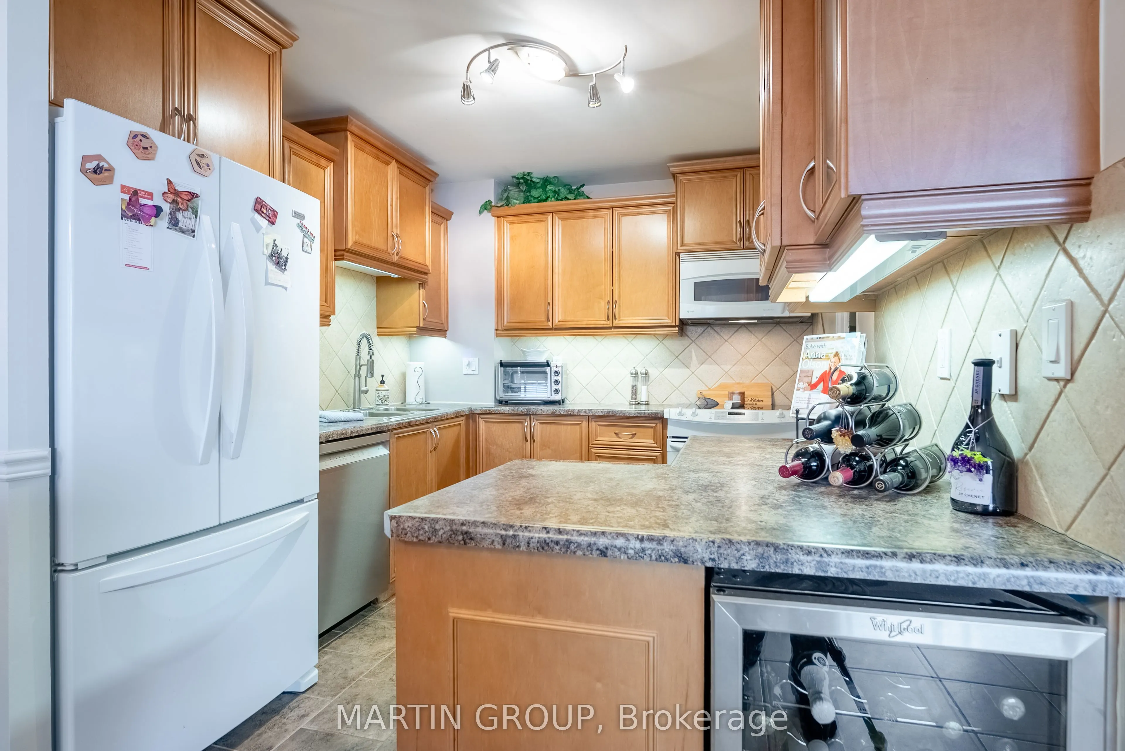 500 Green Road #1406