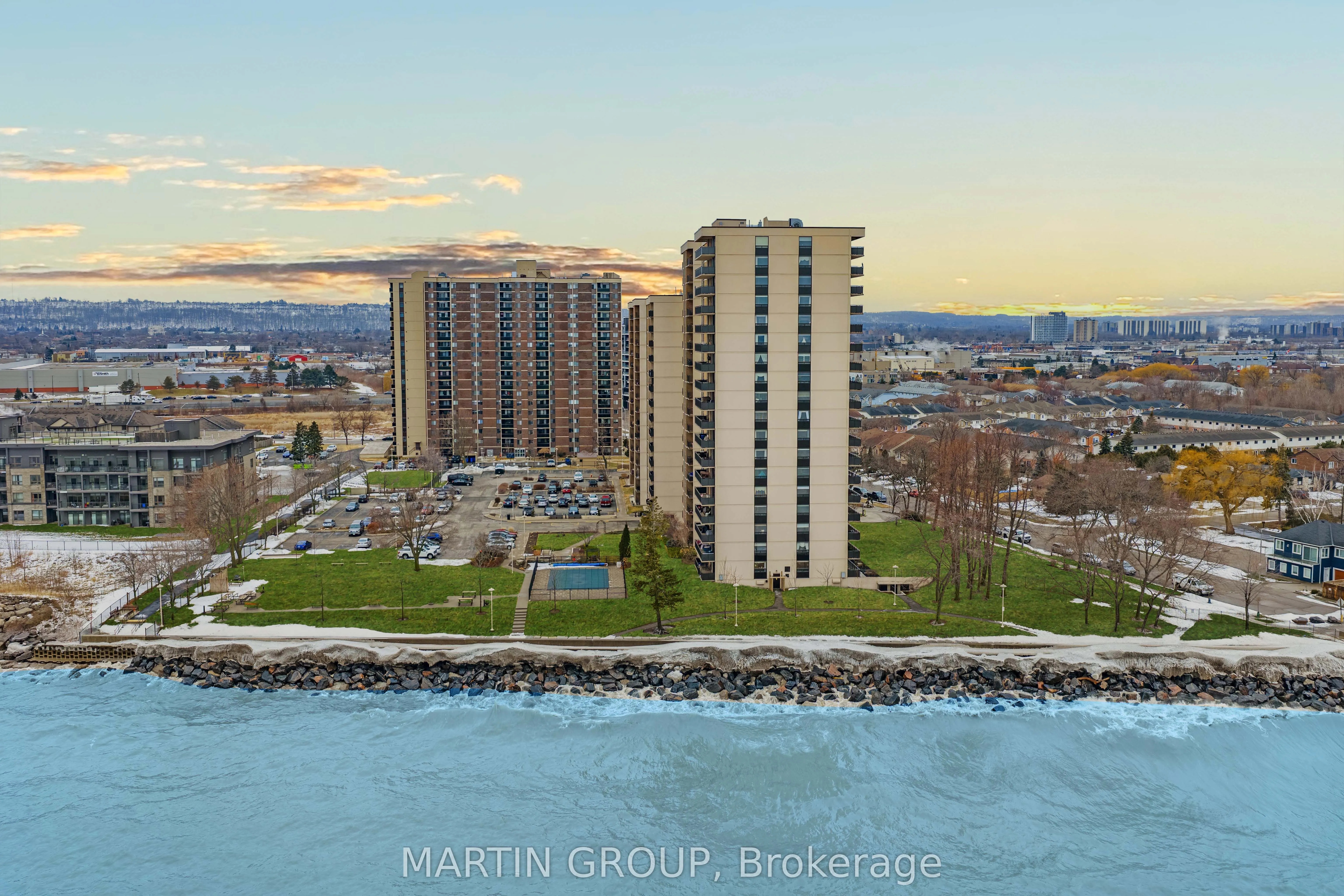 500 Green Road #1406