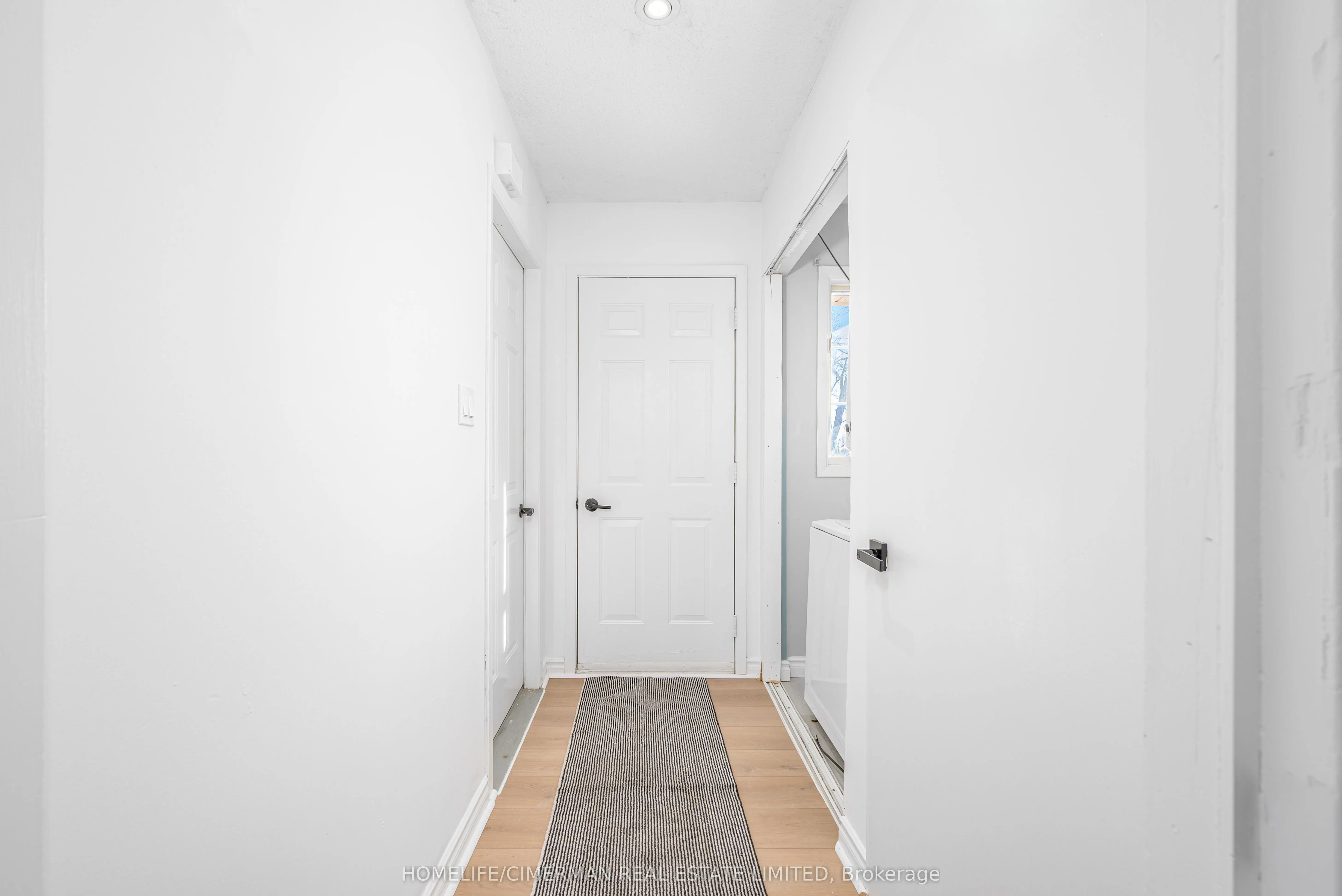 123 Albert Street S