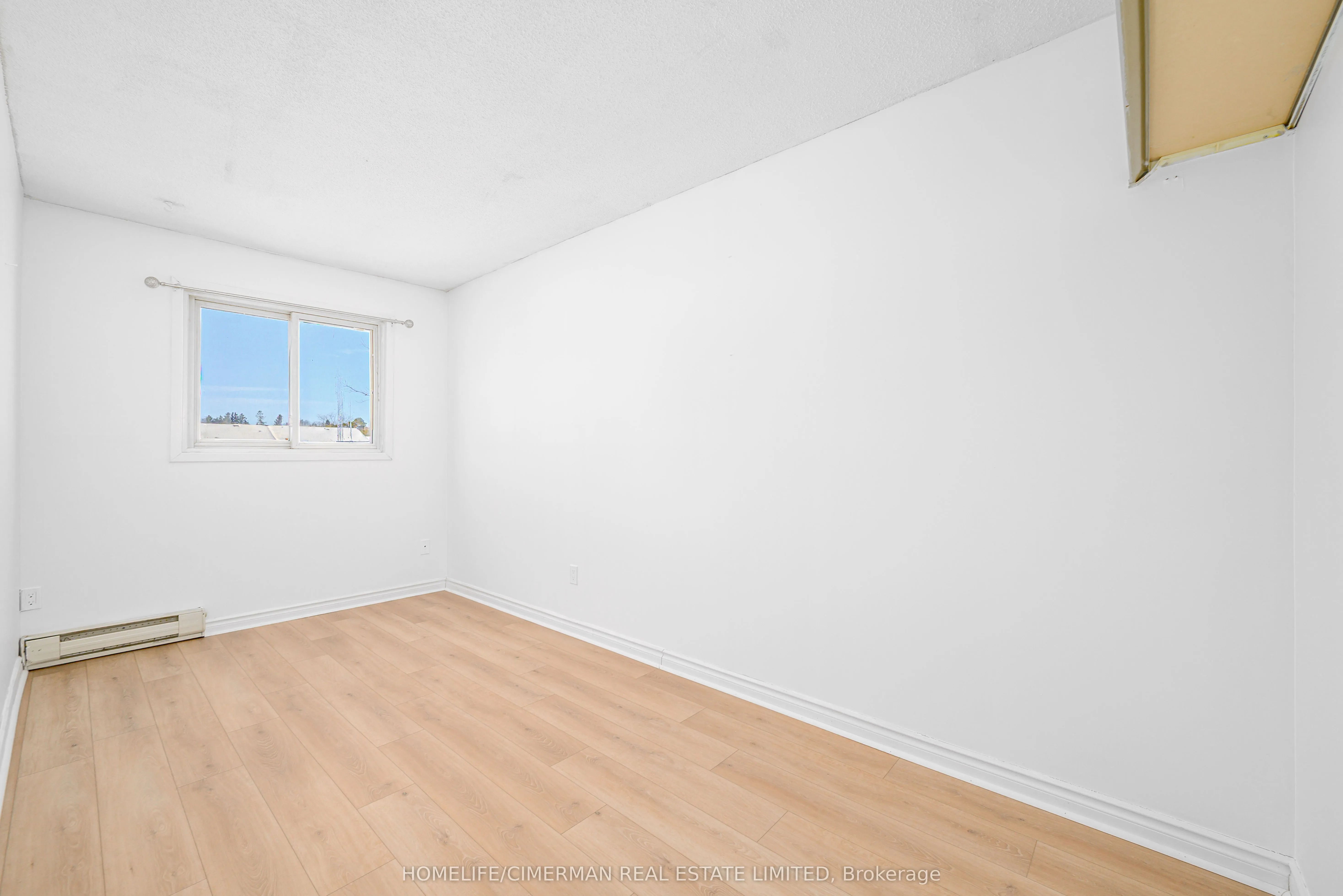 123 Albert Street S