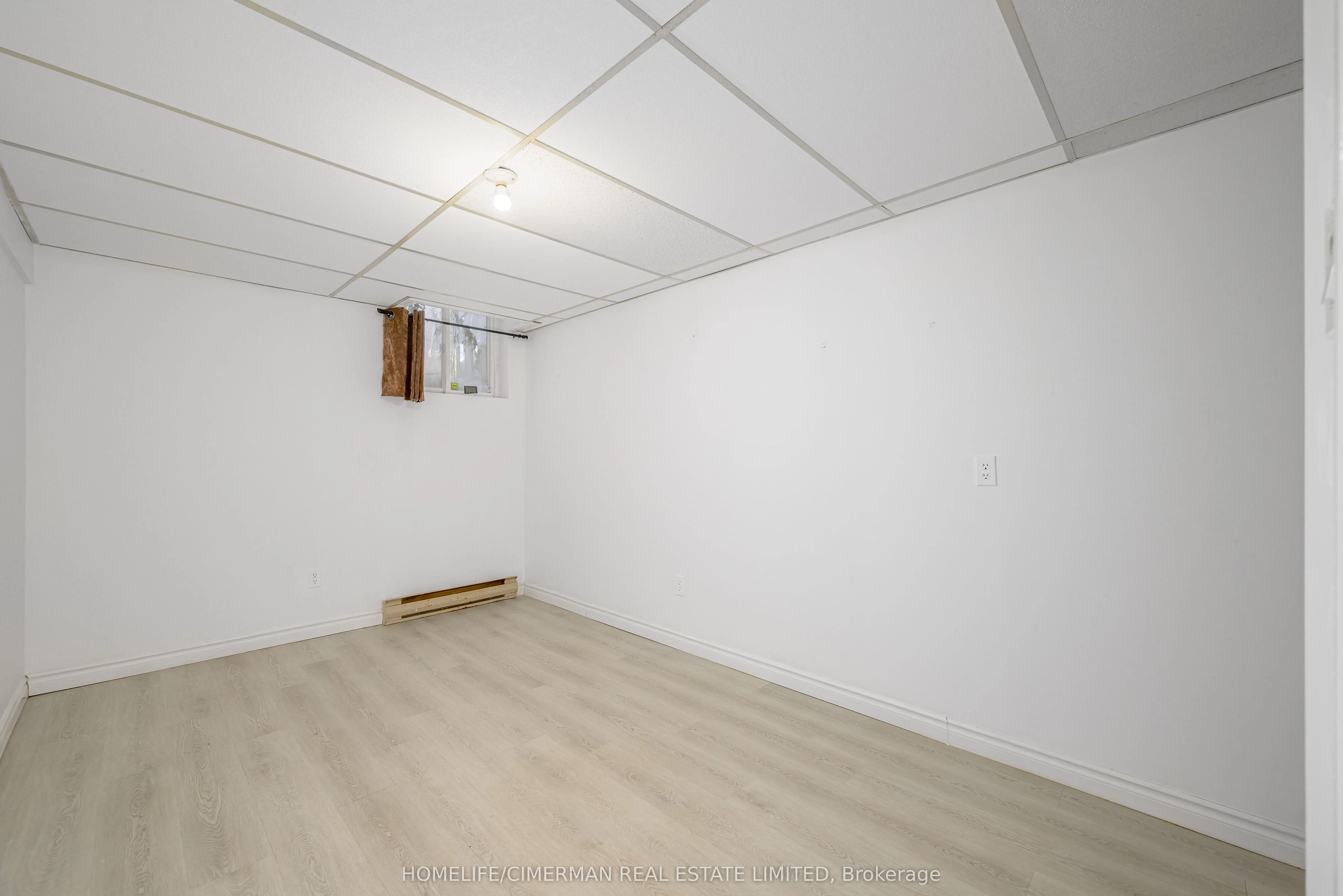 123 Albert Street S